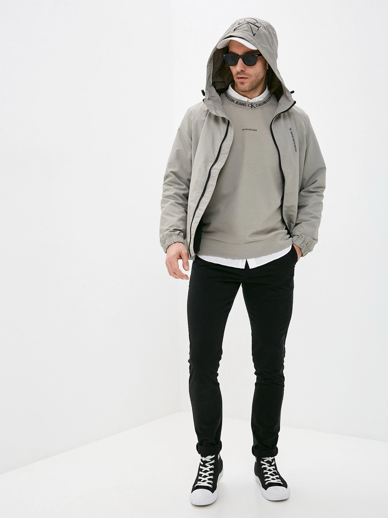 Куртки и дубленки Calvin Klein Jeans модель J30J317528_PBU Куртки и дубленки Calvin Klein Jeans модель J30J317528_PBU Фото