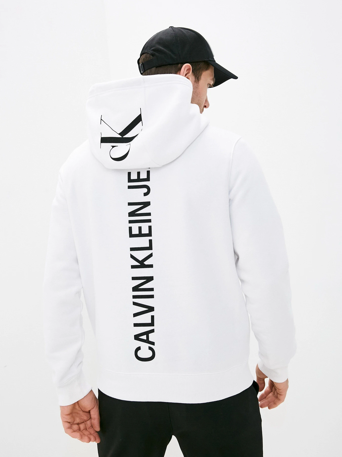 Худи и свитшоты Calvin Klein Jeans модель J30J317670_YAF Худи и свитшоты Calvin Klein Jeans модель J30J317670_YAF Фото