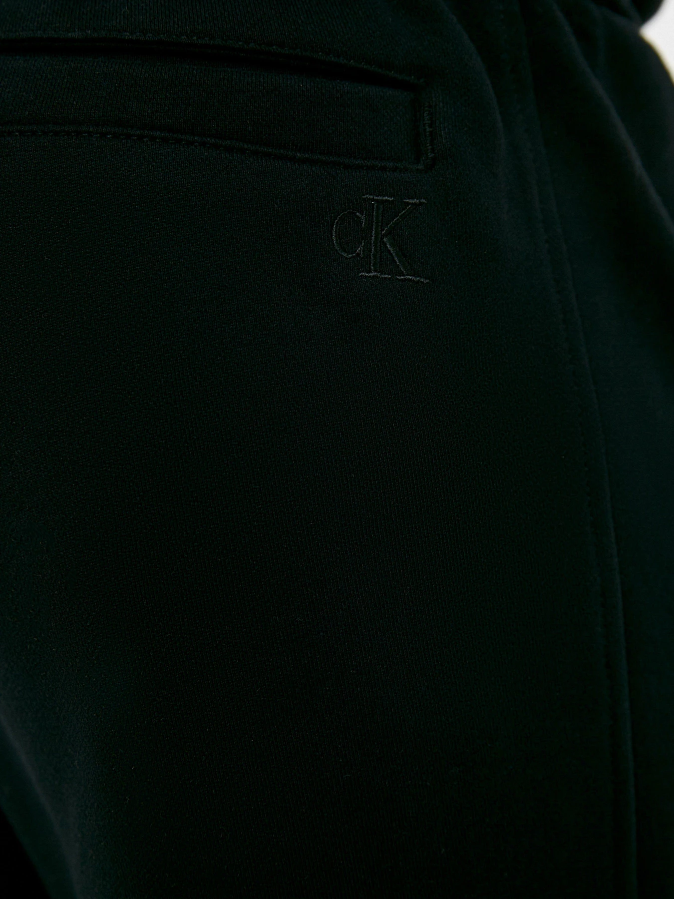 Брюки Calvin Klein Jeans Micro Branding модель J30J317688_BEH Фото