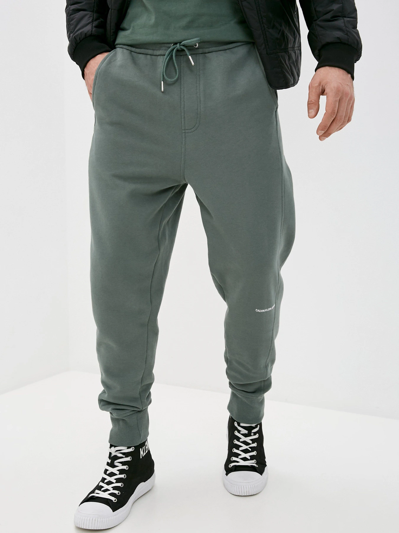 Брюки Calvin Klein Jeans модель J30J317688_LDT Брюки Calvin Klein Jeans модель J30J317688_LDT Фото