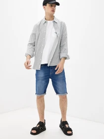 Шорты Calvin Klein Jeans модель J30J317742_1BJ Фото