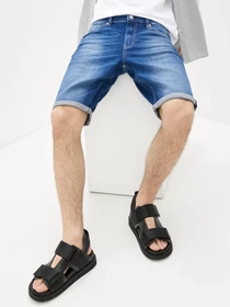 Шорты Calvin Klein Jeans модель J30J317742_1BJ Фото