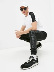 Брюки Calvin Klein Jeans модель J30J317995_BEH Фото