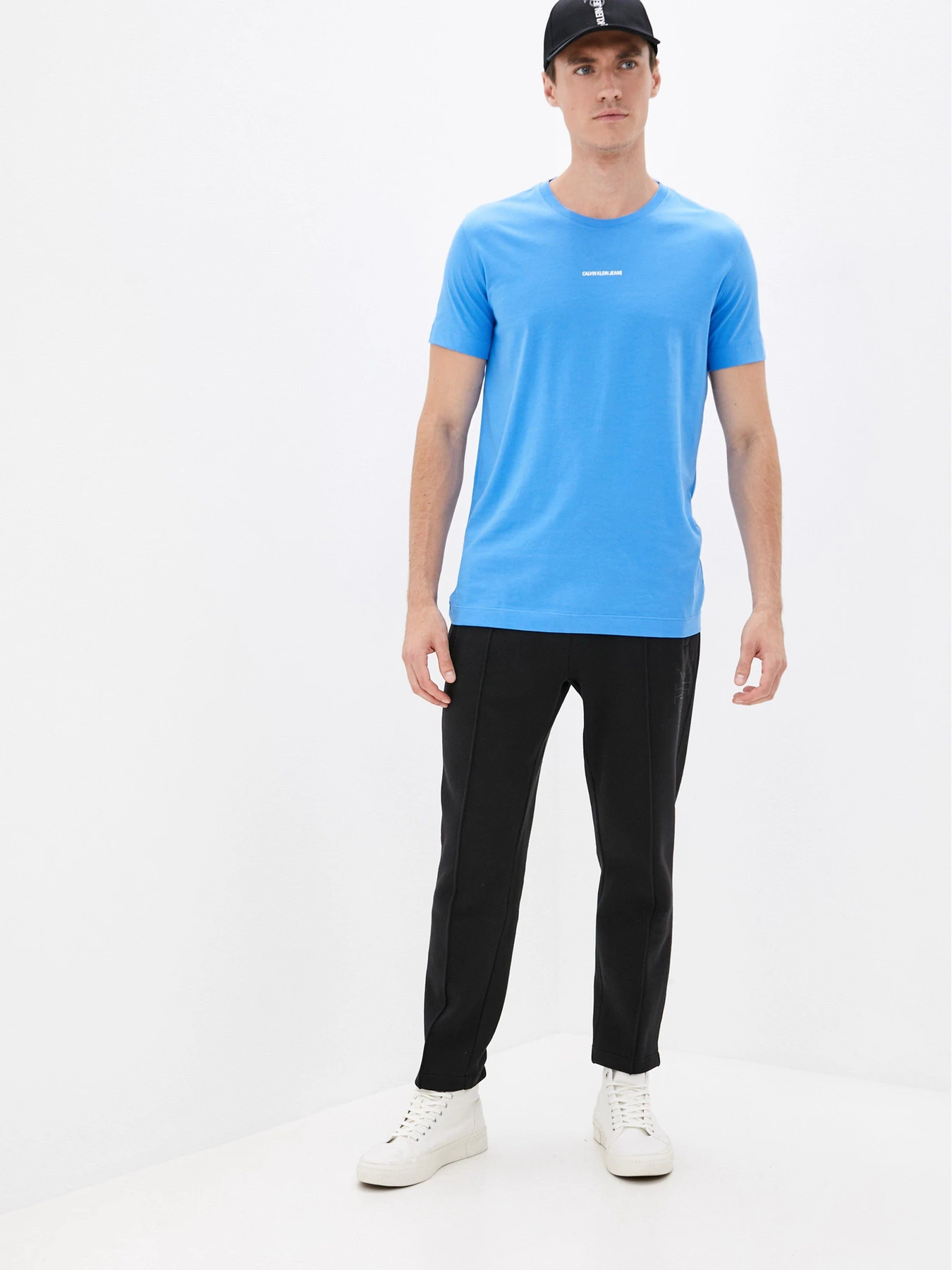Футболки и поло Calvin Klein Jeans модель J30J318067_C4H Футболки и поло Calvin Klein Jeans модель J30J318067_C4H Фото