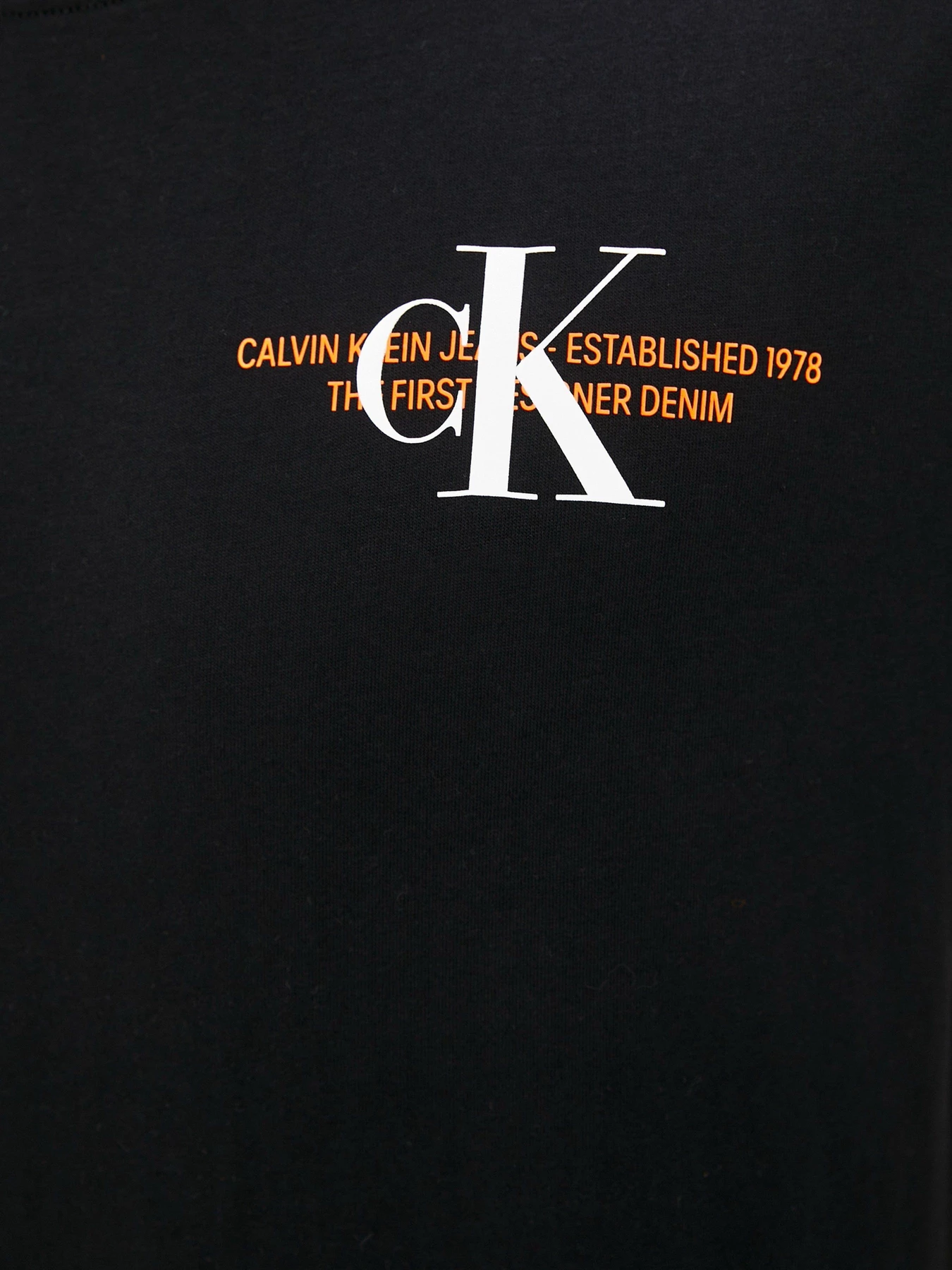 Футболки и поло Calvin Klein Jeans модель J30J318309_BEH Футболки и поло Calvin Klein Jeans модель J30J318309_BEH Фото