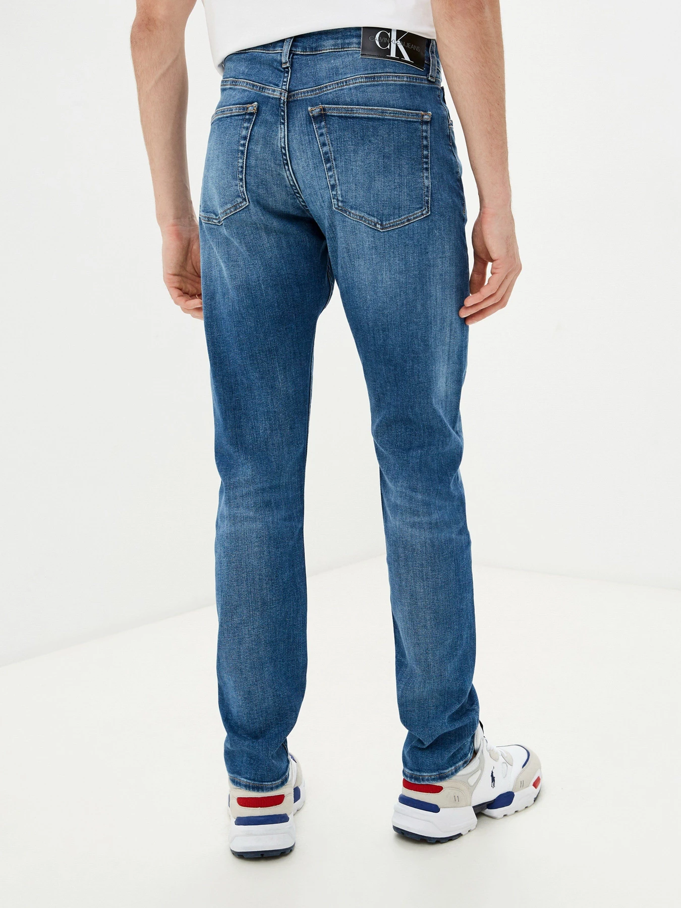 Джинсы Calvin Klein Jeans модель J30J318421_1A4 Джинсы Calvin Klein Jeans модель J30J318421_1A4 Фото