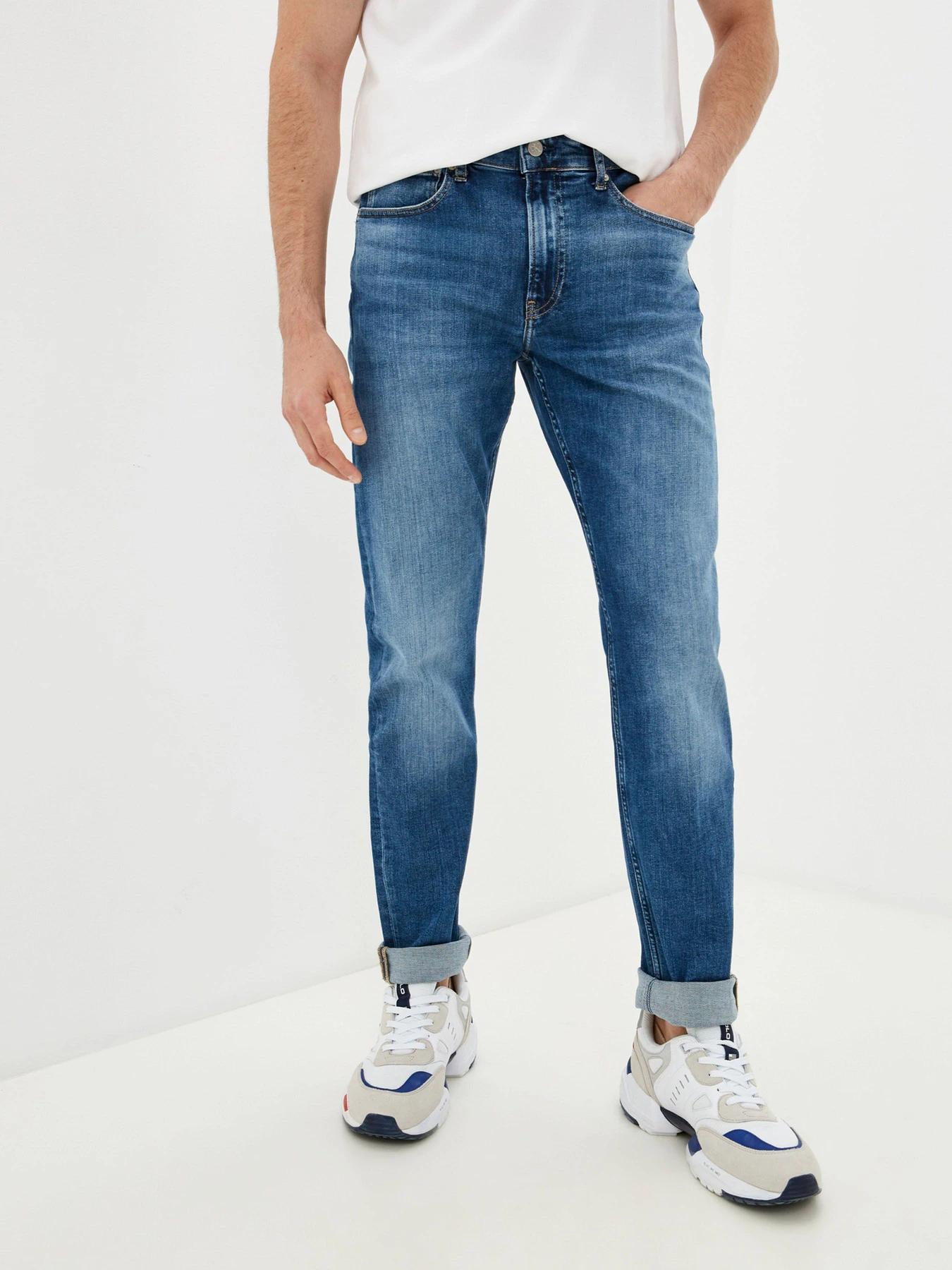 Джинсы Calvin Klein Jeans модель J30J318421_1A4 Джинсы Calvin Klein Jeans модель J30J318421_1A4 Фото