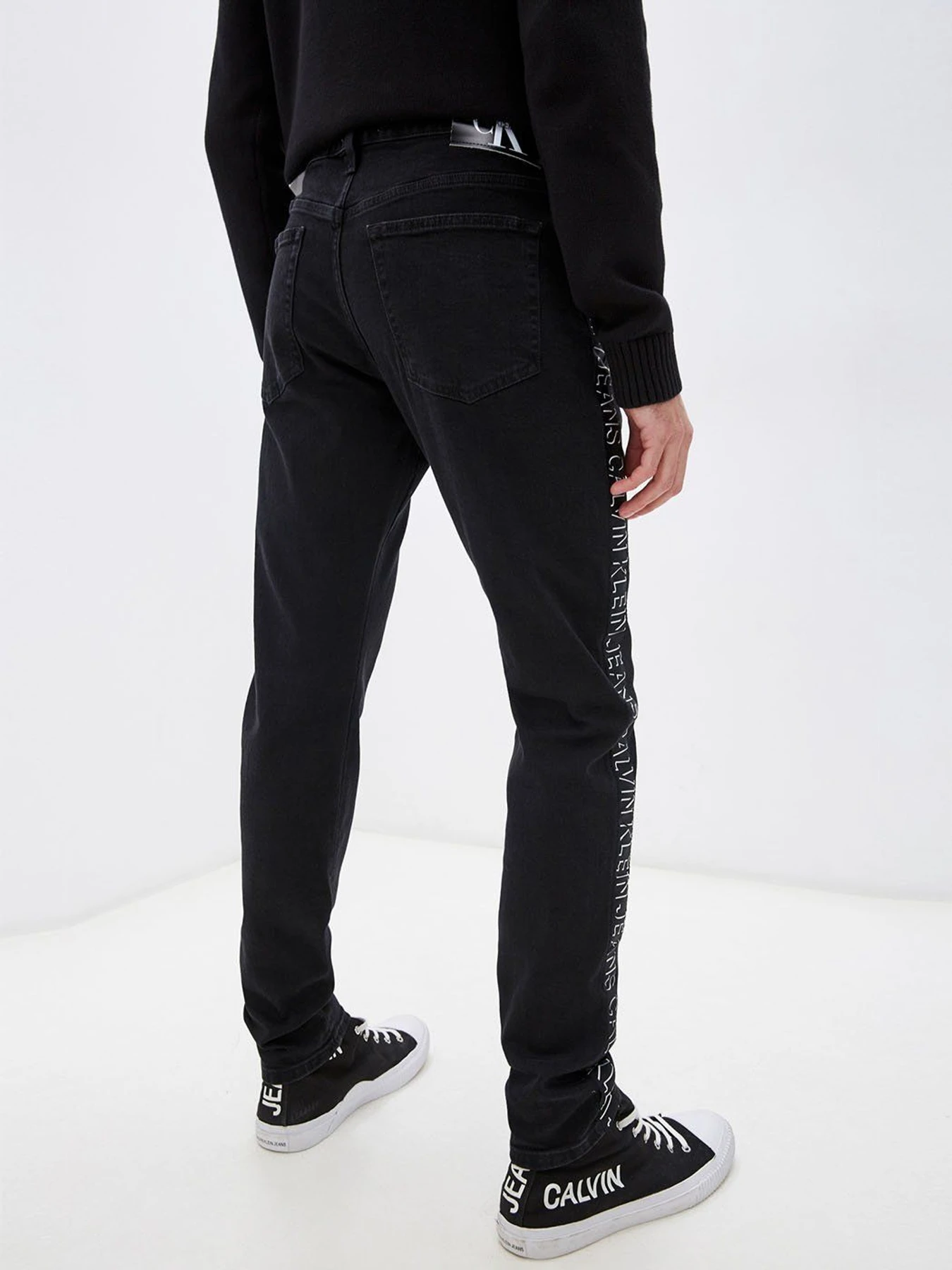 Джинси Calvin Klein Jeans модель J30J318966_1BY Джинси Calvin Klein Jeans модель J30J318966_1BY Фото