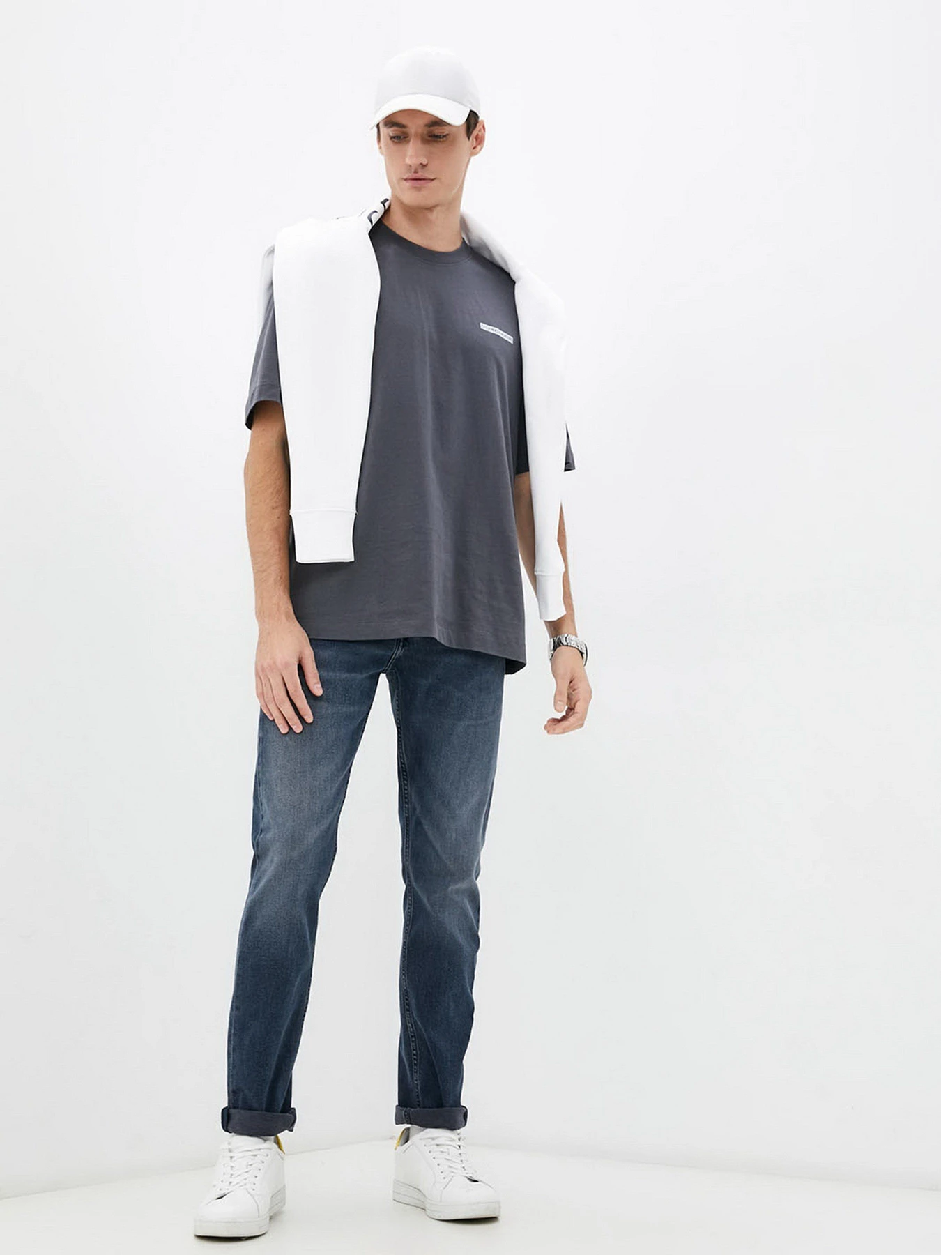 Джинсы Calvin Klein Jeans Slim модель J30J319575_1BJ Джинсы Calvin Klein Jeans Slim модель J30J319575_1BJ Фото