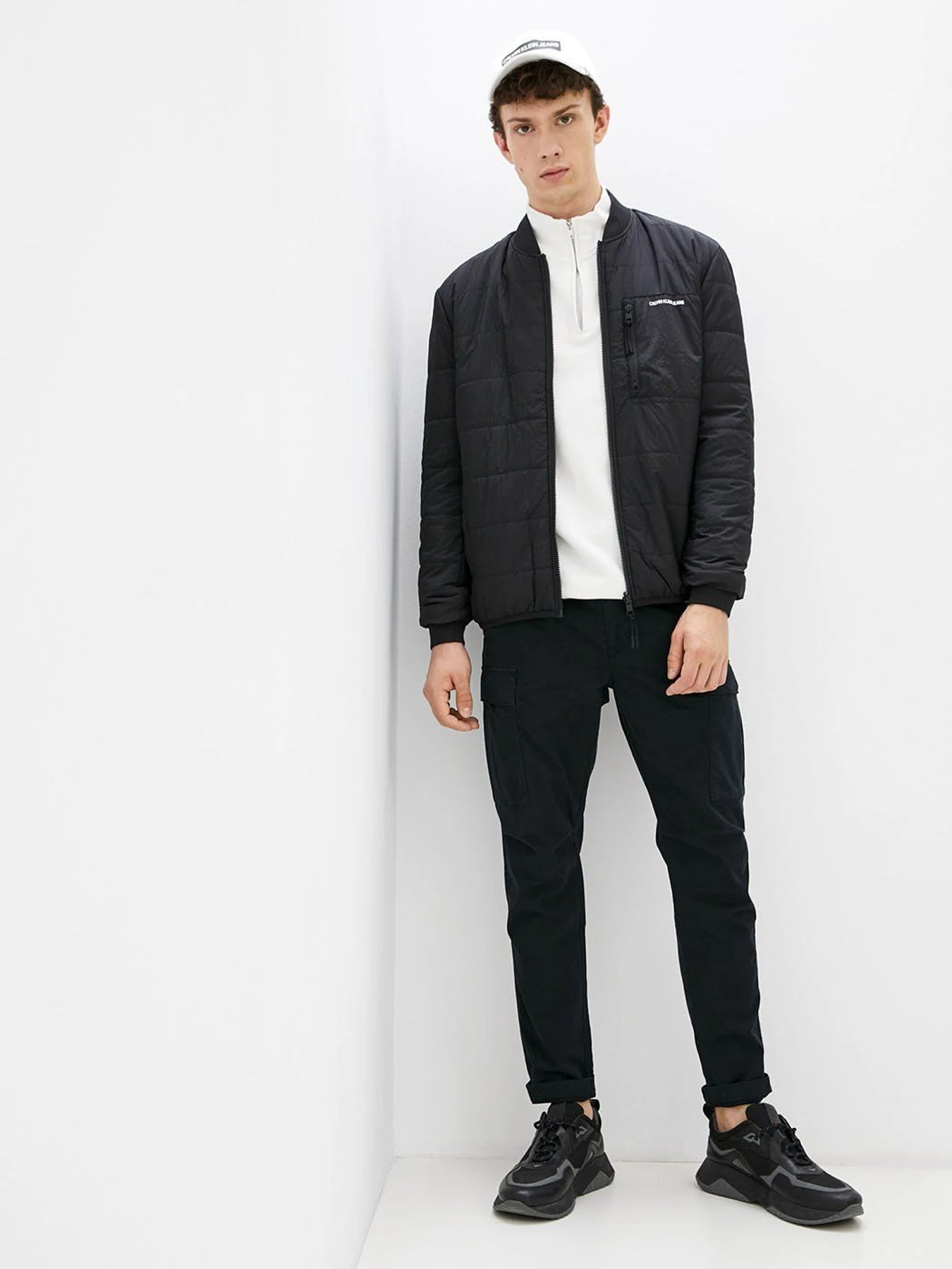 Куртки та дублянки Calvin Klein Jeans модель J30J318214_BEH Куртки та дублянки Calvin Klein Jeans модель J30J318214_BEH Фото