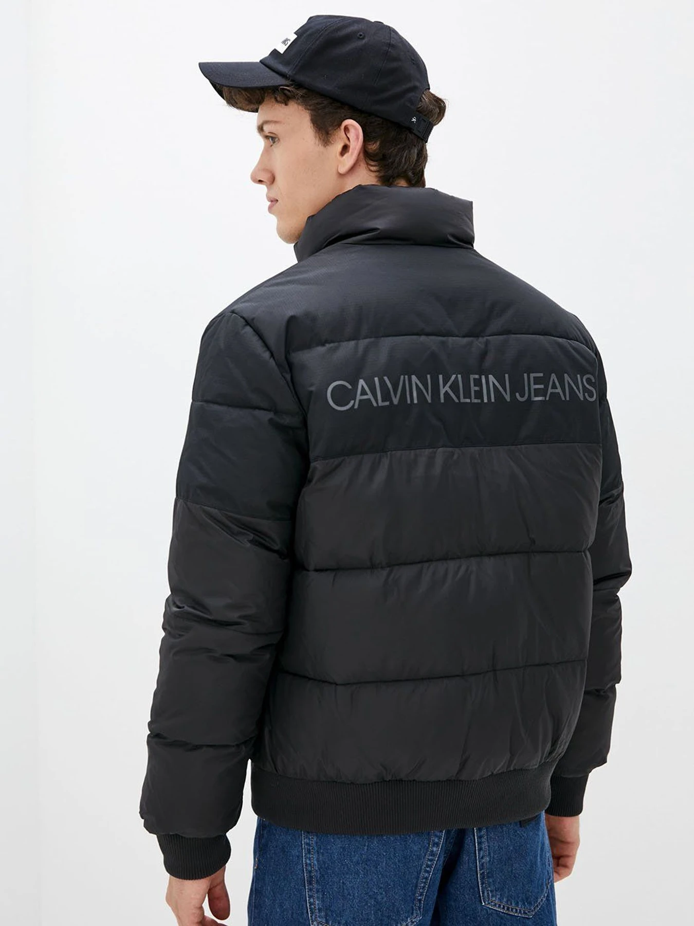 Куртки та дублянки Calvin Klein Jeans модель J30J318219_0GO Куртки та дублянки Calvin Klein Jeans модель J30J318219_0GO Фото