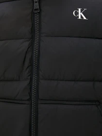 Куртки и дубленки Calvin Klein Jeans модель J30J318411_BEH Фото