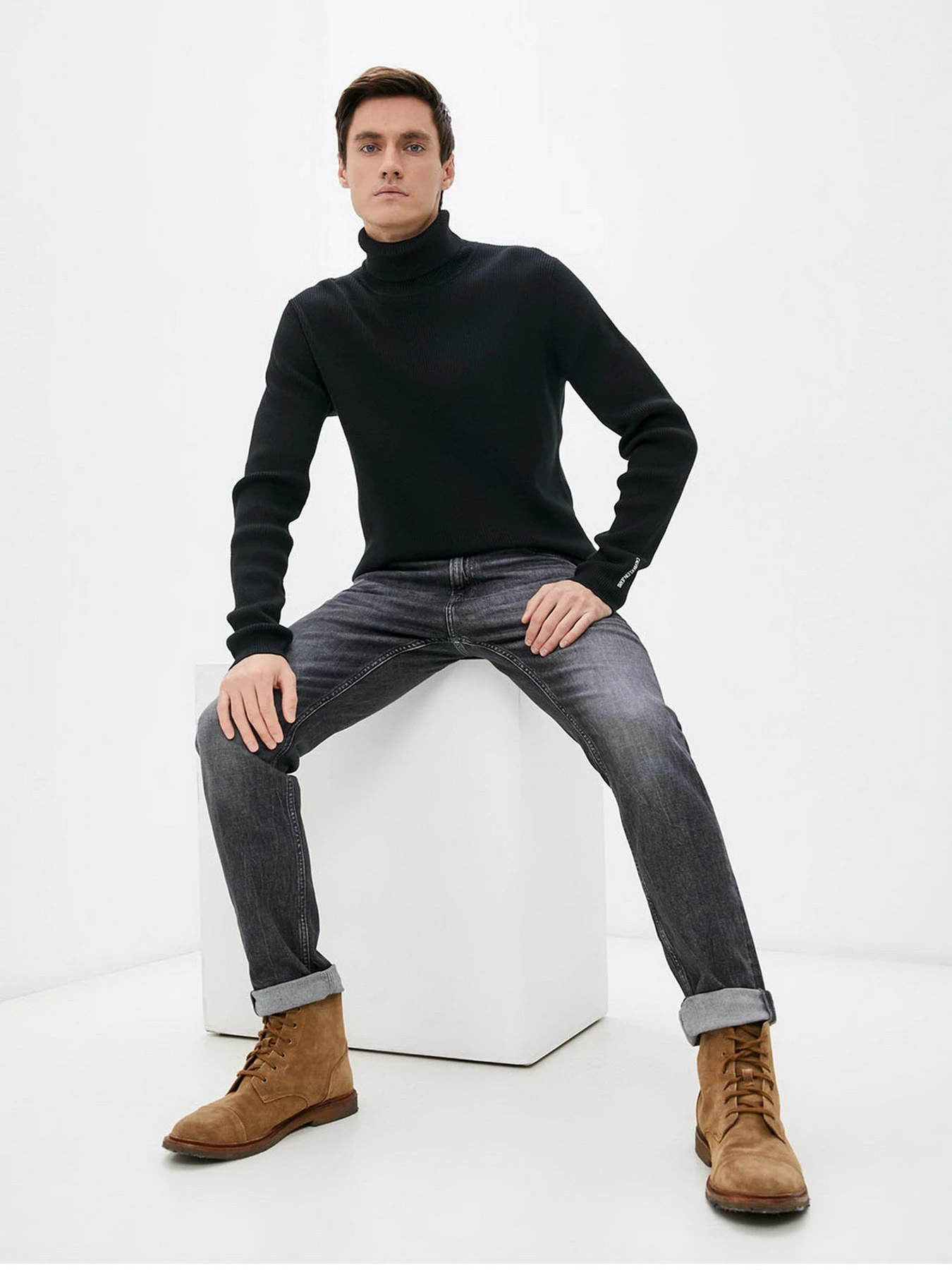 Светри та кардигани Calvin Klein Jeans модель J30J318815_BEH Фото
