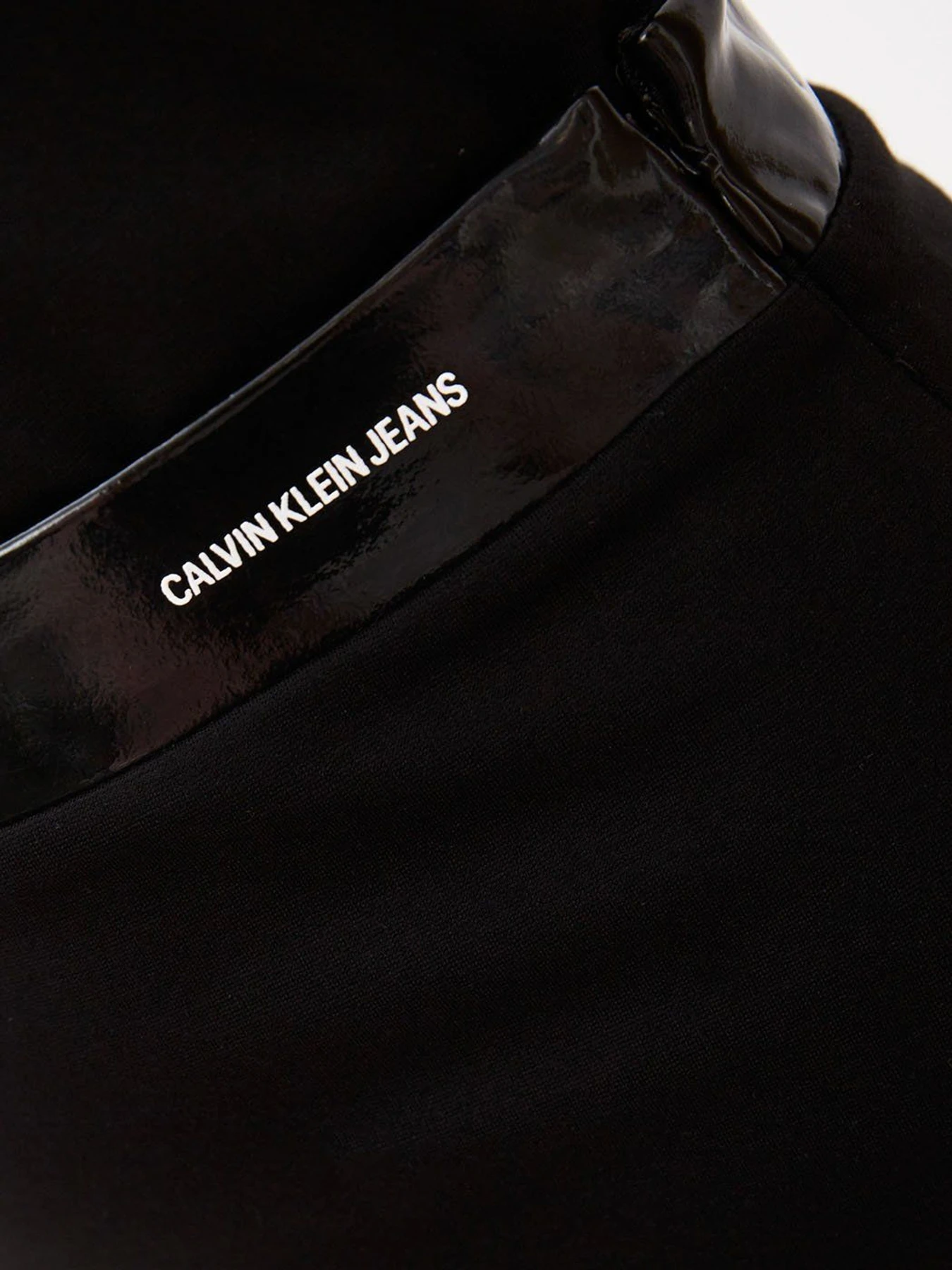 Юбки Calvin Klein Jeans модель J20J216671_BEH Юбки Calvin Klein Jeans модель J20J216671_BEH Фото