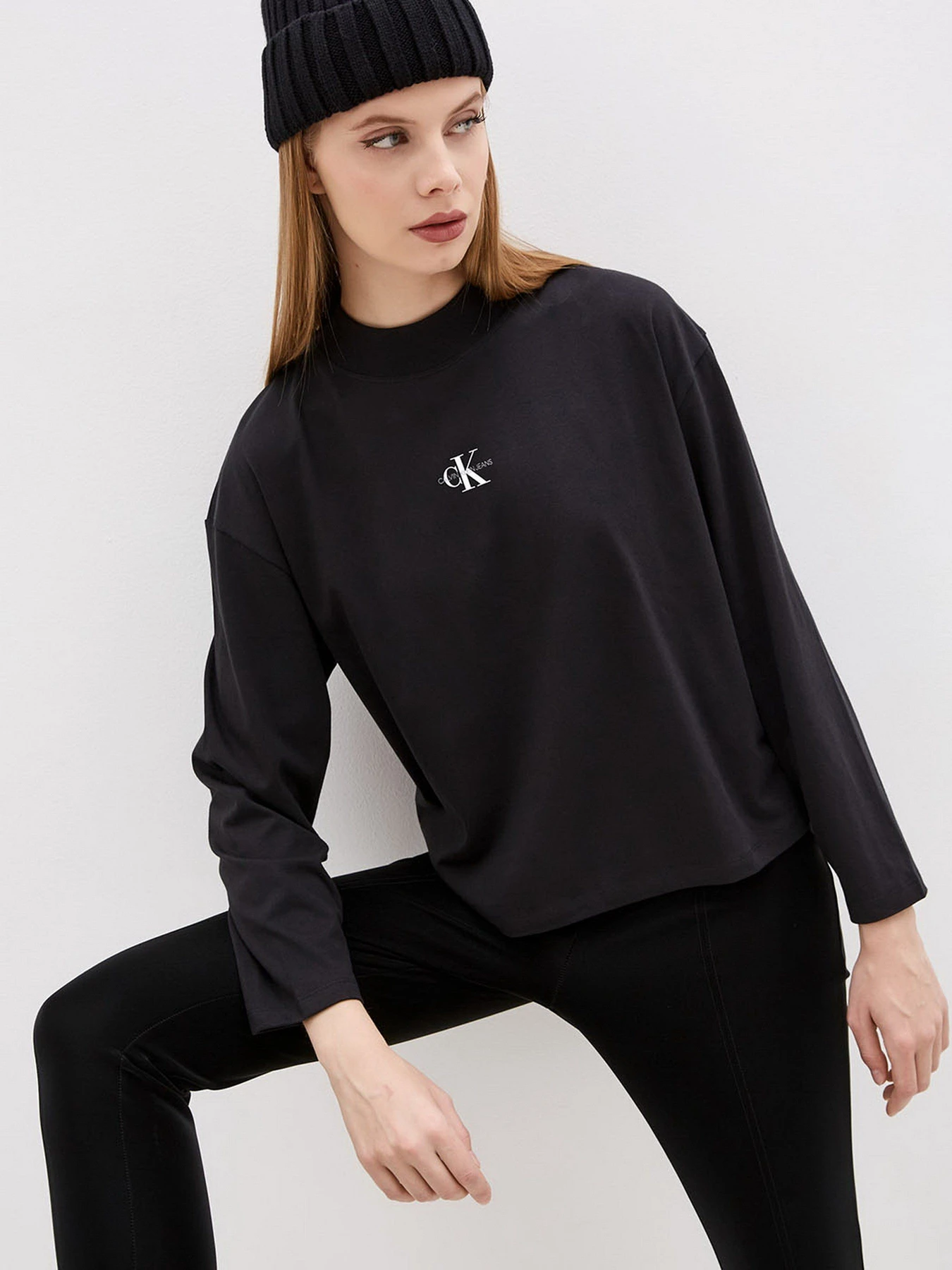 Футболки и поло Calvin Klein Jeans модель J20J216773_BEH Футболки и поло Calvin Klein Jeans модель J20J216773_BEH Фото