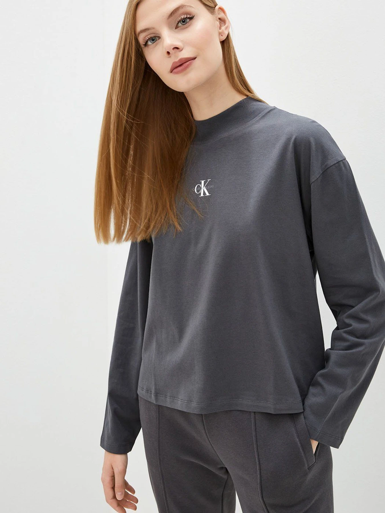 Футболки и поло Calvin Klein Jeans модель J20J216773_PCK Футболки и поло Calvin Klein Jeans модель J20J216773_PCK Фото