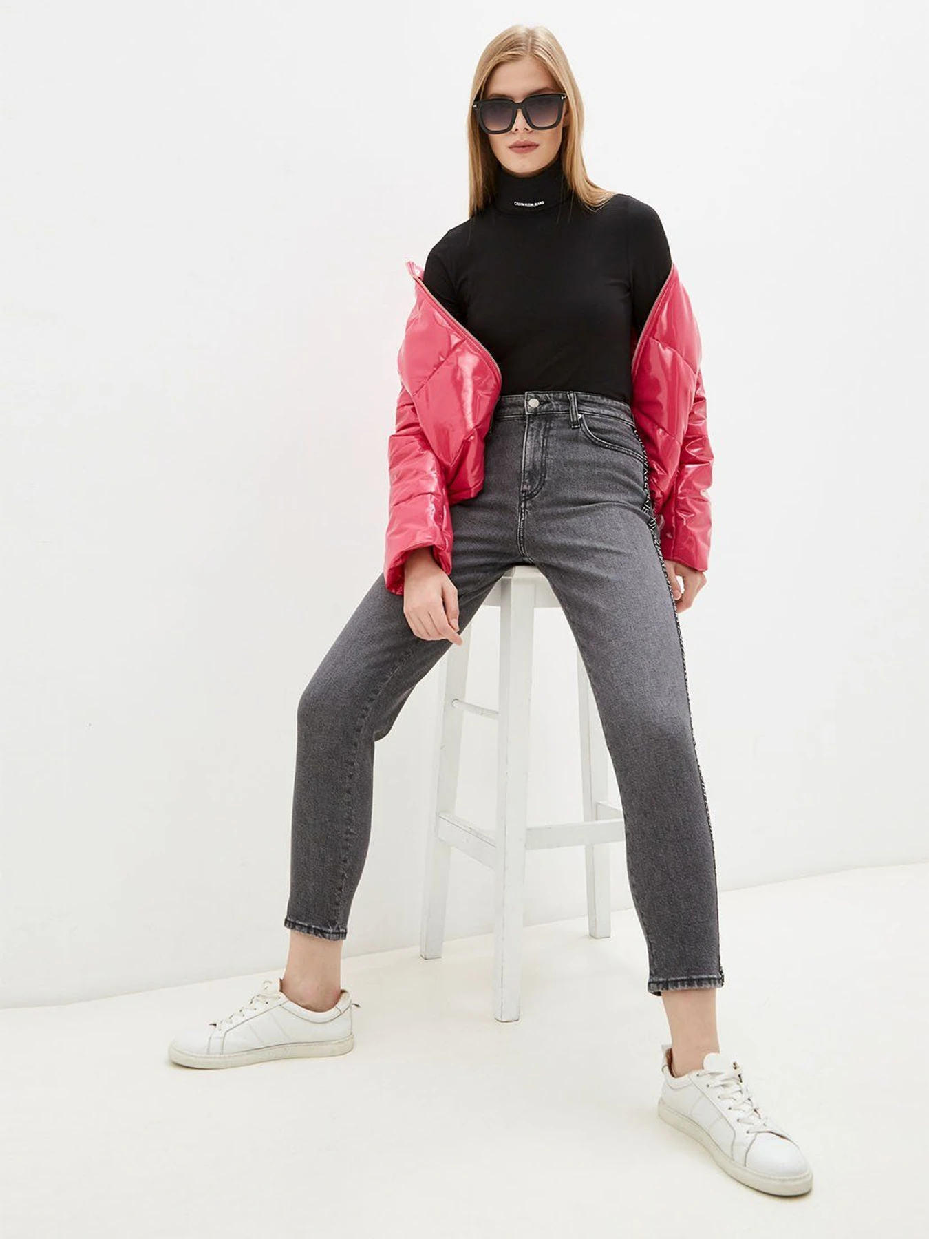 Свитры и кардиганы Calvin Klein Jeans модель J20J216784_BEH Свитры и кардиганы Calvin Klein Jeans модель J20J216784_BEH Фото