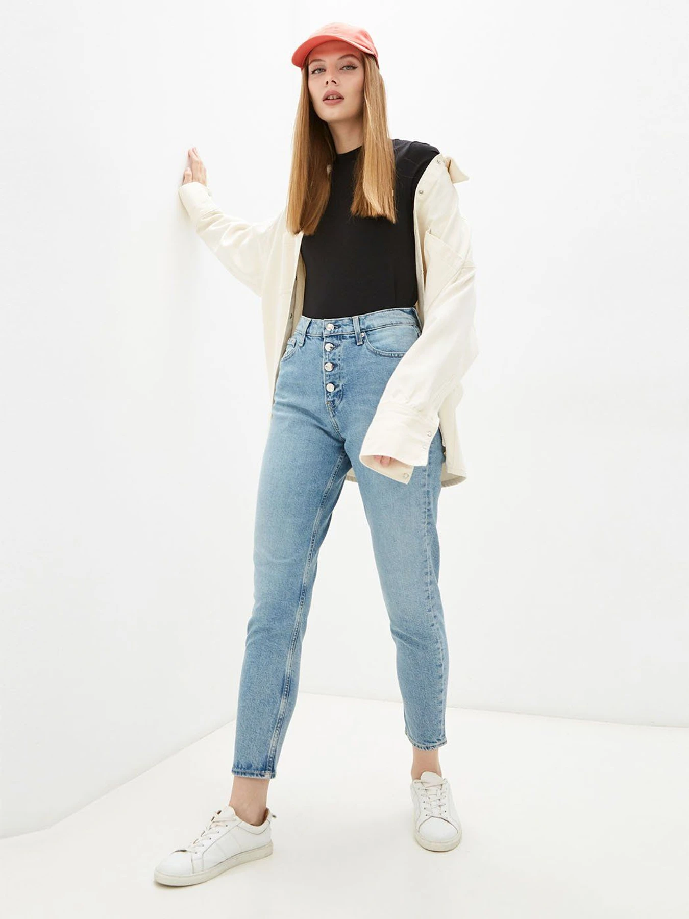 Футболки и поло Calvin Klein Jeans модель J20J217295_BEH Футболки и поло Calvin Klein Jeans модель J20J217295_BEH Фото