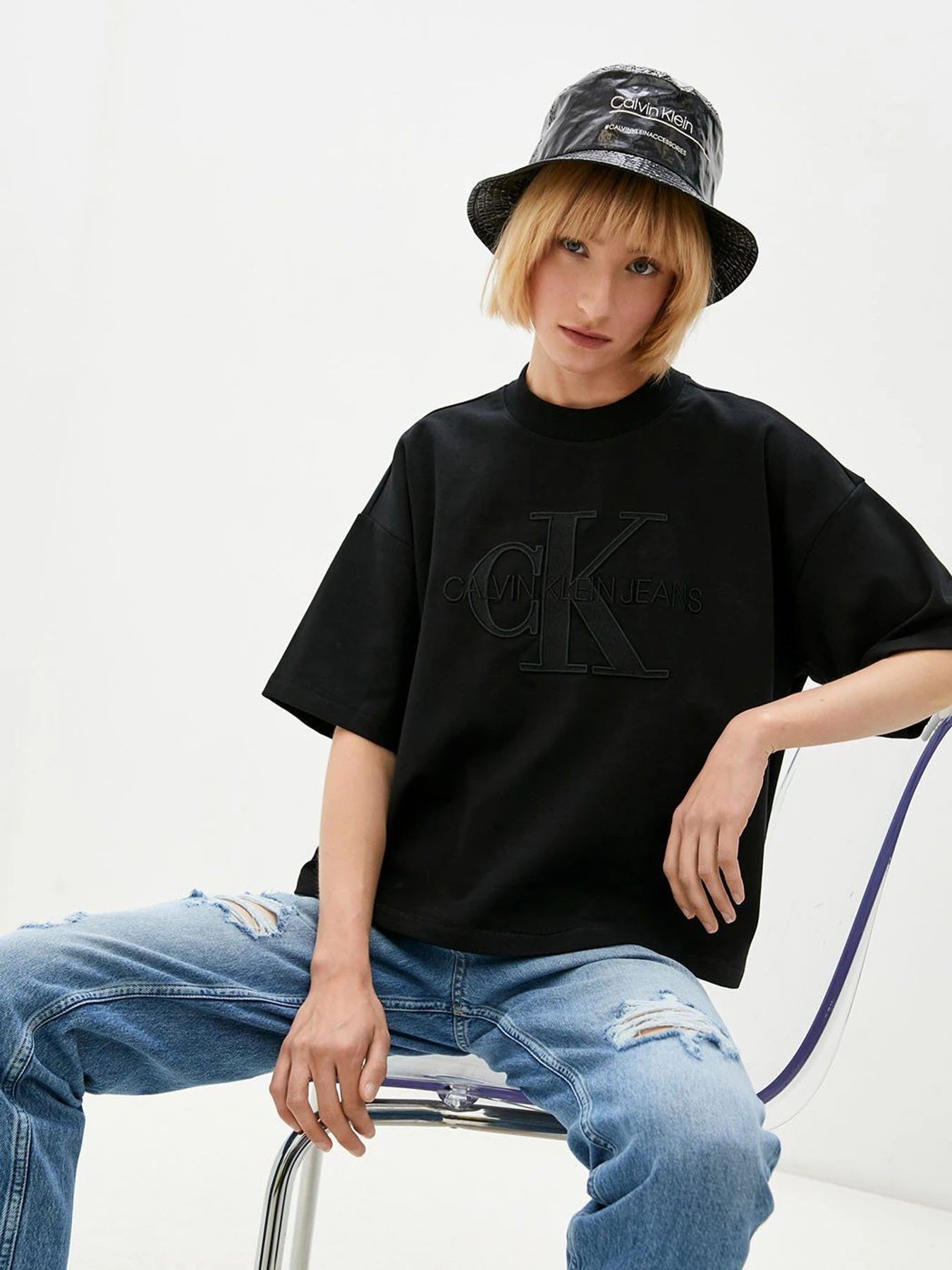 Футболки и поло Calvin Klein Jeans модель J20J217365_BEH Футболки и поло Calvin Klein Jeans модель J20J217365_BEH Фото