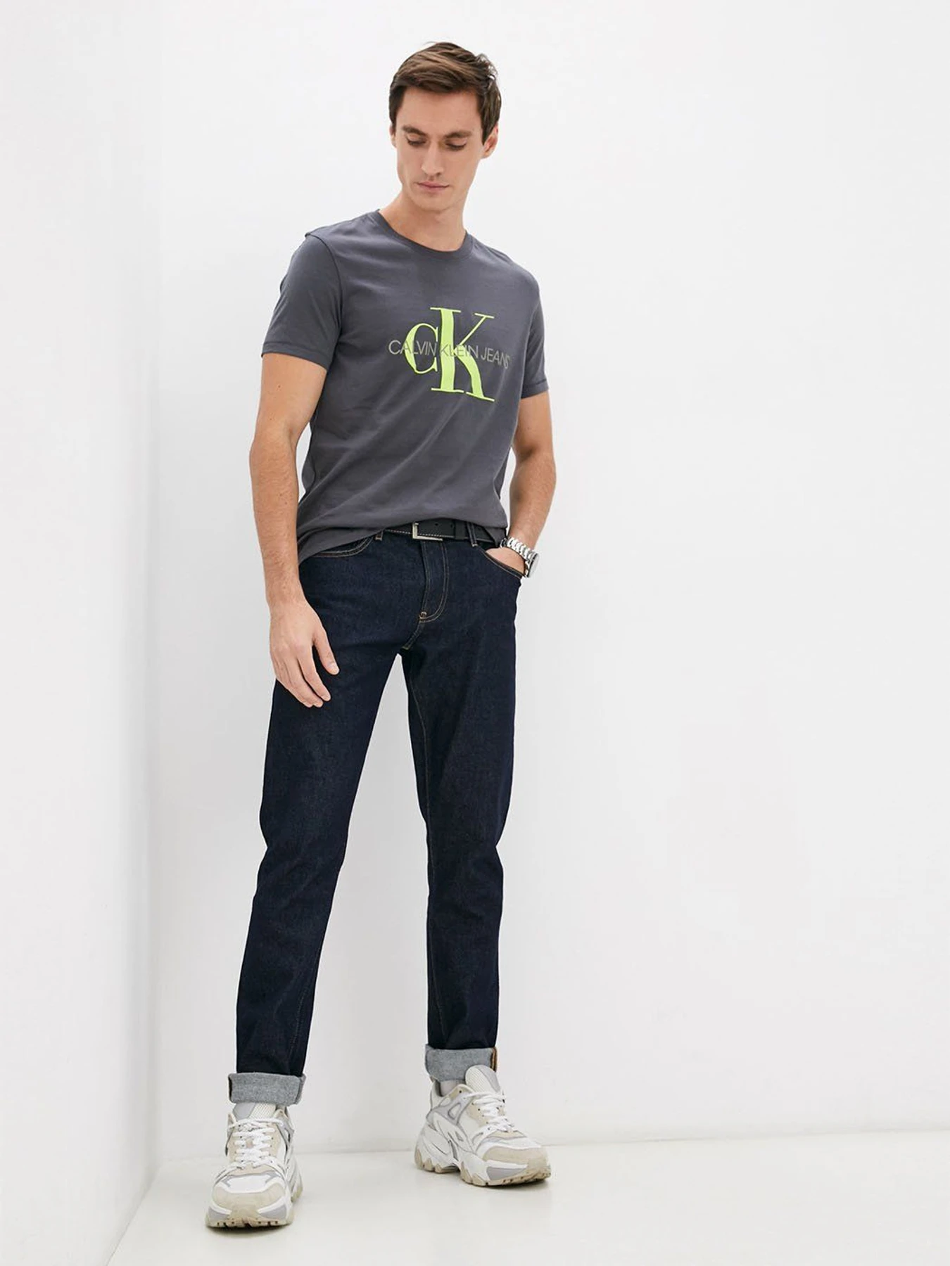 Футболки и поло Calvin Klein Jeans модель J30J317065_PCK Фото