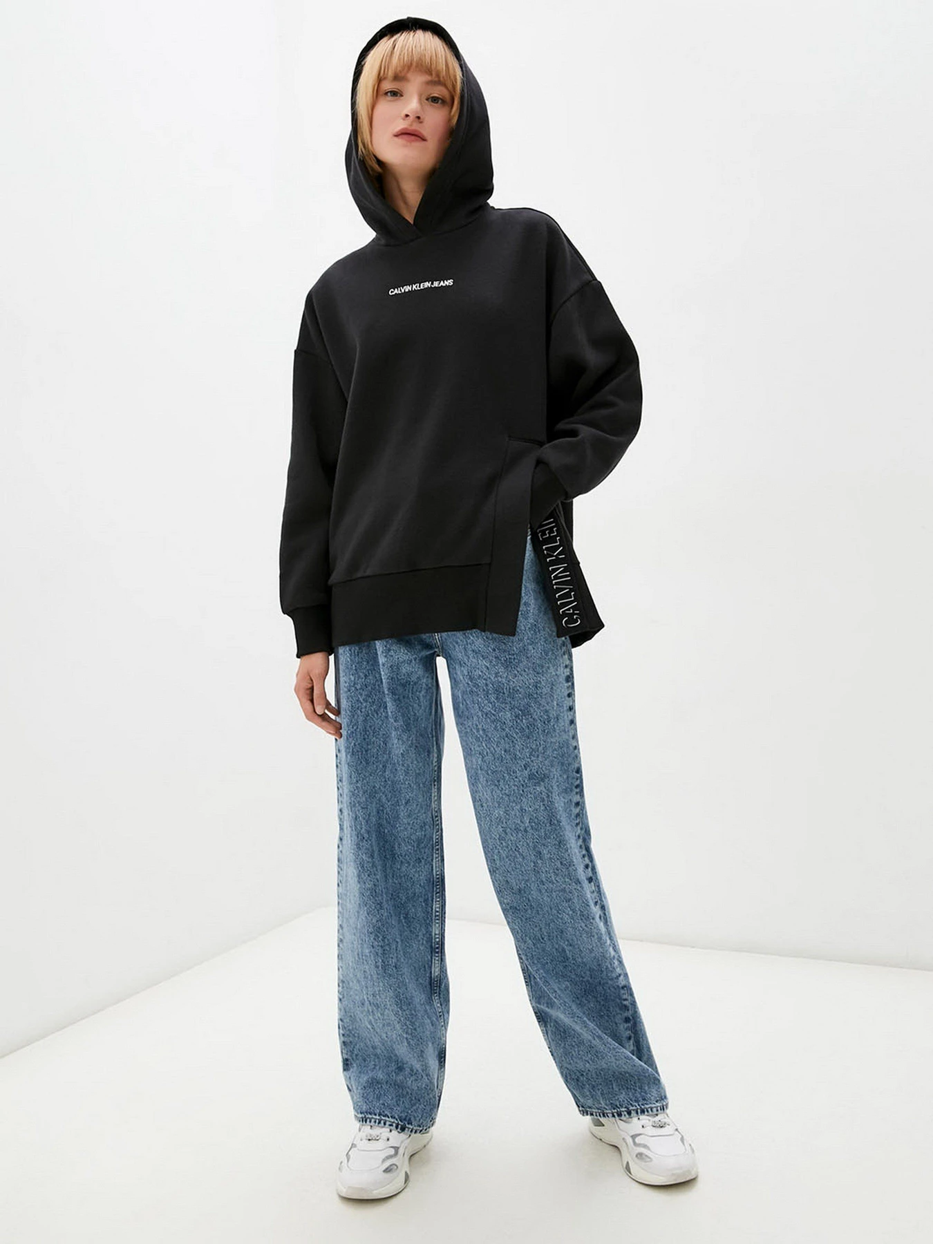 Худі та світшоти Calvin Klein Jeans модель J20J216948_BEH Фото