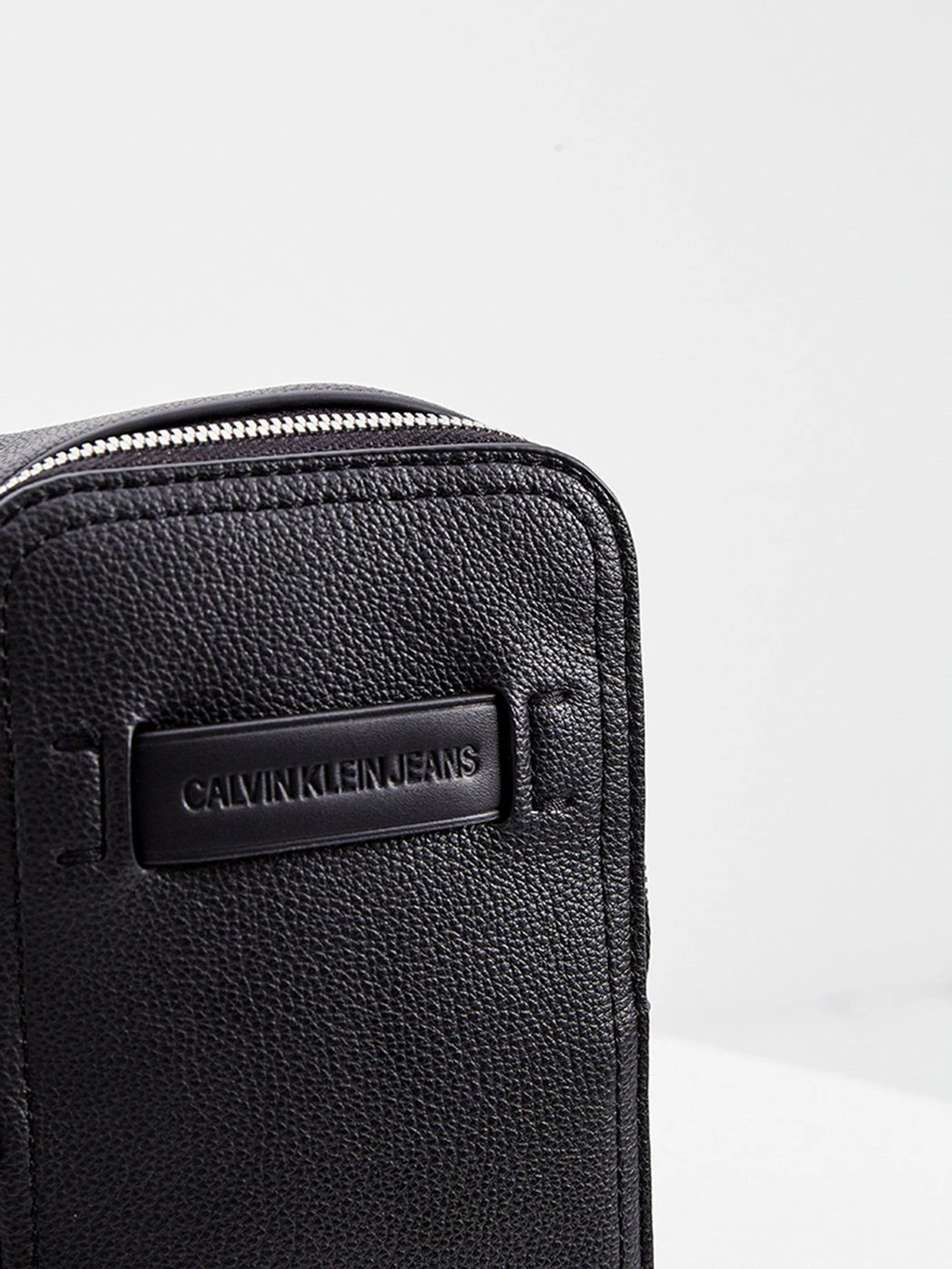 Кошельки Calvin Klein Jeans модель K50K506949_BDS Кошельки Calvin Klein Jeans модель K50K506949_BDS Фото