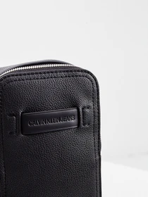 Кошельки Calvin Klein Jeans модель K50K506949_BDS Фото