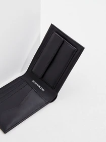 Кошельки Calvin Klein Jeans модель K50K507220_BDS Фото