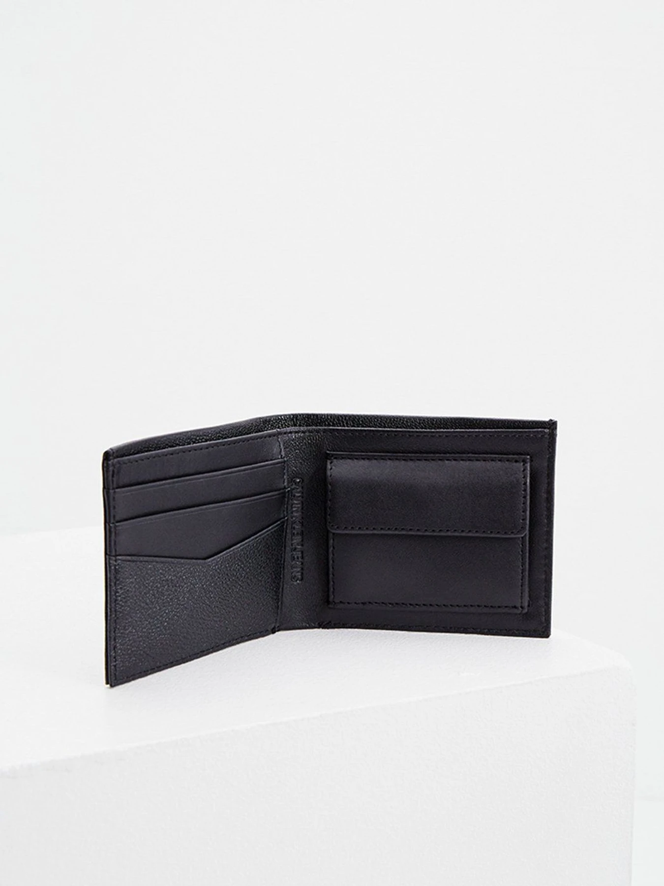 Гаманці Calvin Klein Jeans модель K50K507225_BDS Фото
