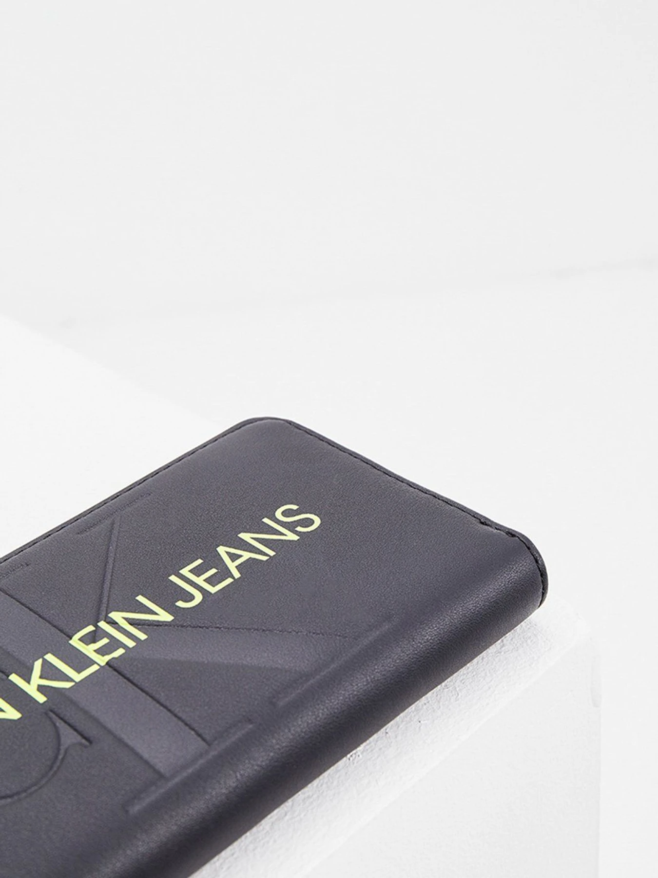 Гаманці Calvin Klein Jeans модель K60K608397_BDS Гаманці Calvin Klein Jeans модель K60K608397_BDS Фото