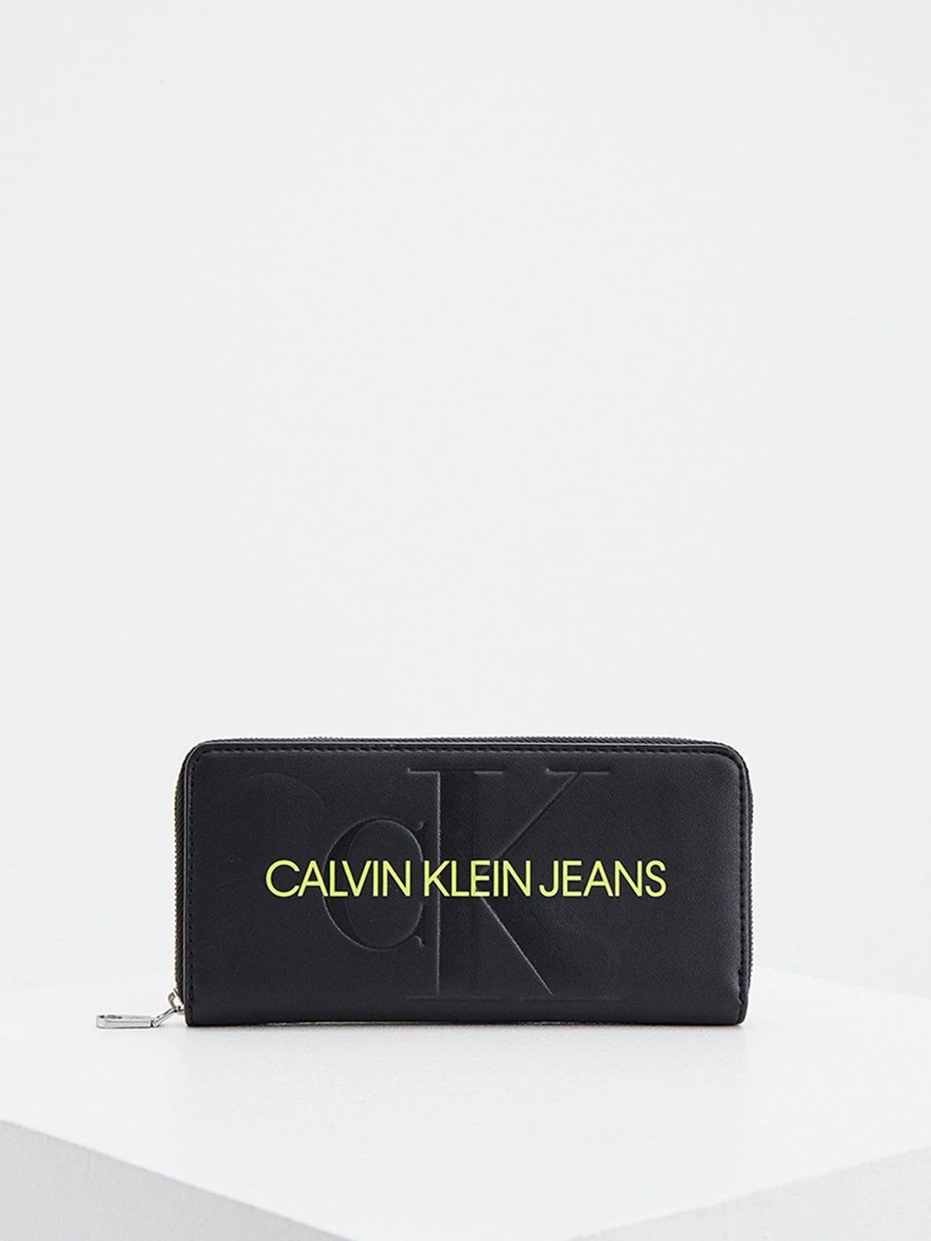 Гаманці Calvin Klein Jeans модель K60K608397_BDS Гаманці Calvin Klein Jeans модель K60K608397_BDS Фото