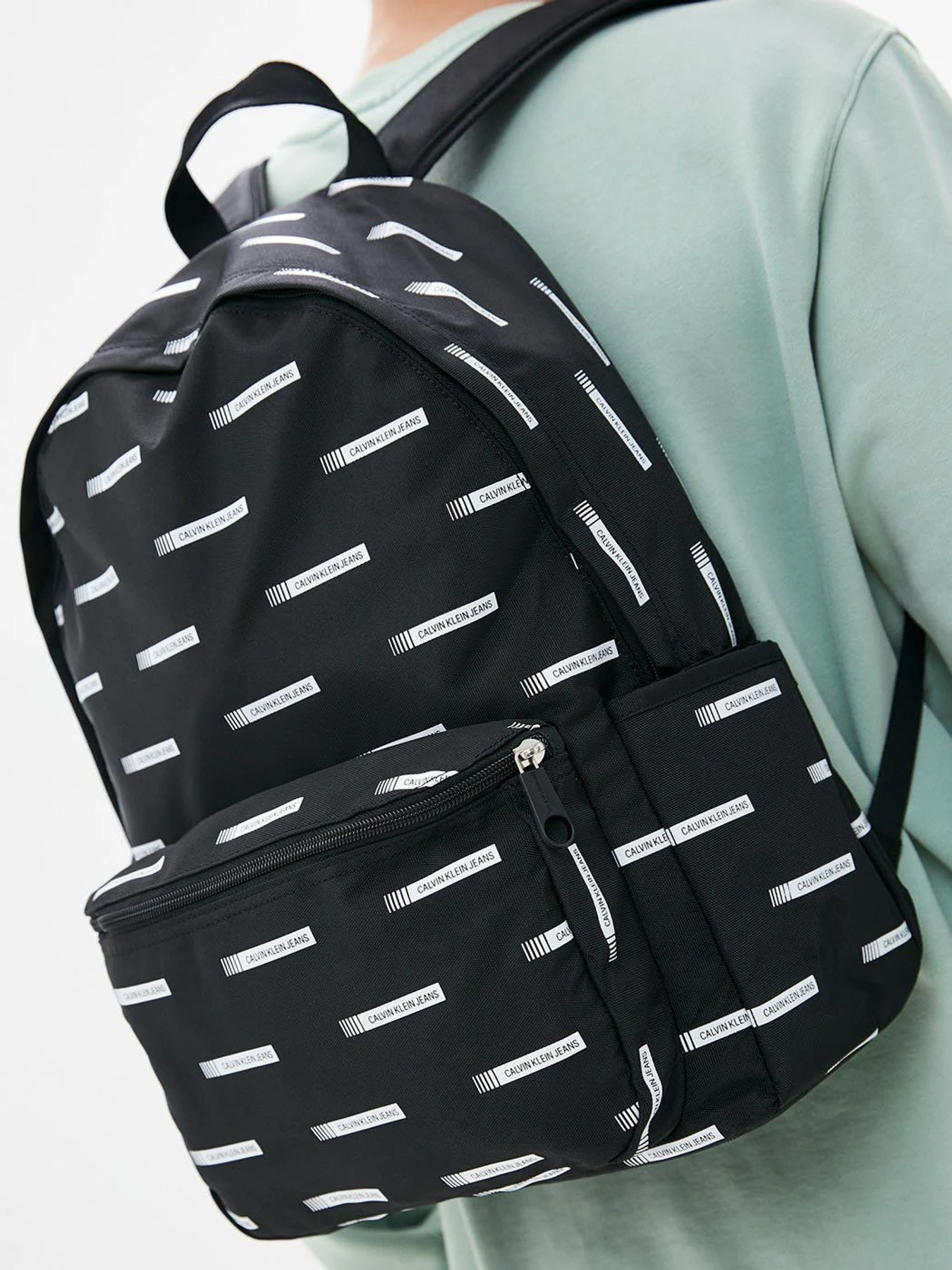 Рюкзаки Calvin Klein Jeans Sport Essential Campus BP43 модель K50K507201_01N Рюкзаки Calvin Klein Jeans Sport Essential Campus BP43 модель K50K507201_01N Фото
