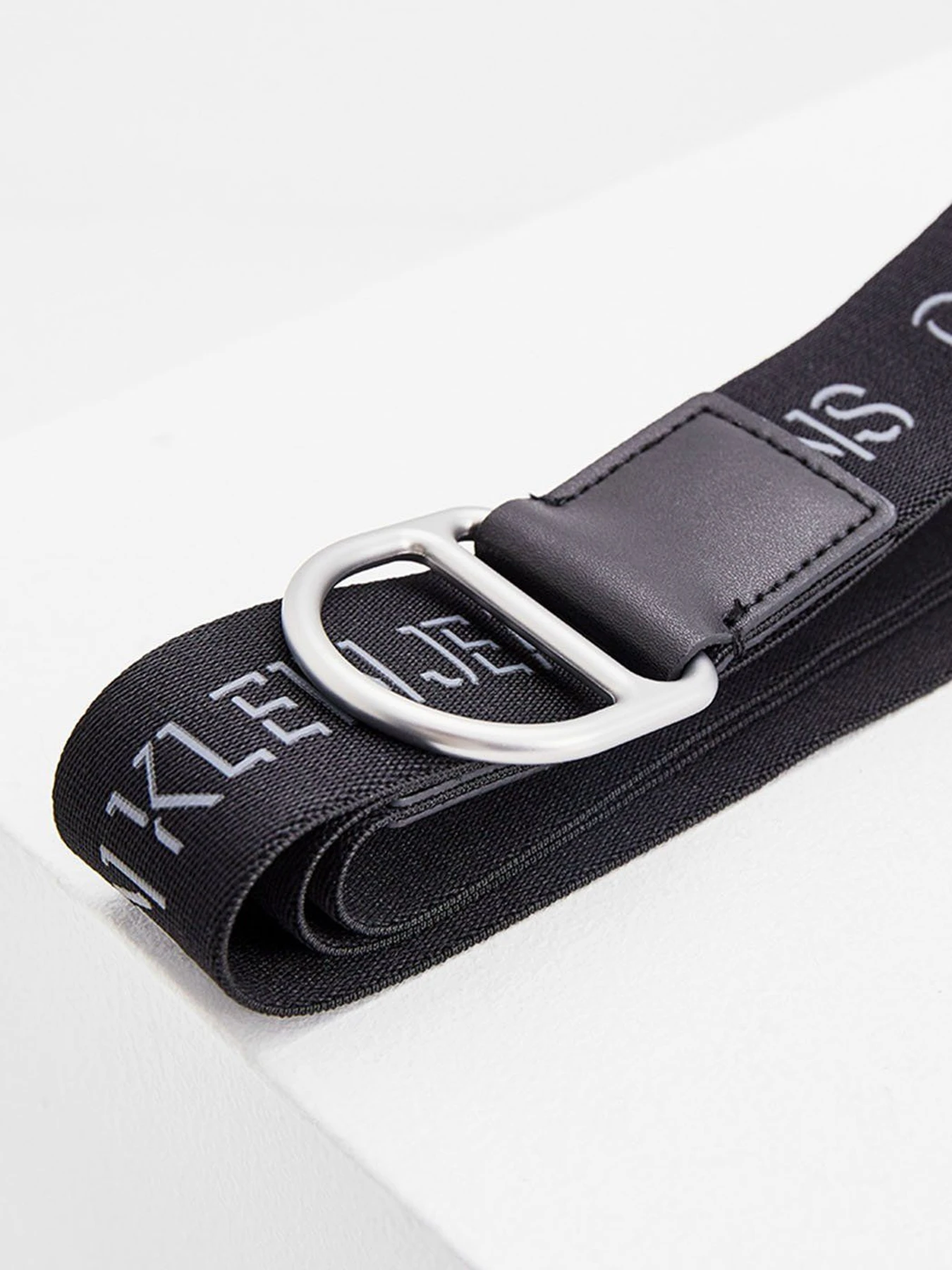 Ремені Calvin Klein Jeans модель K50K507245_BDS Фото