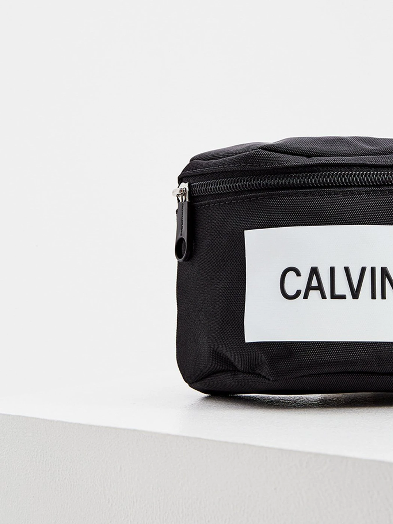Сумки Calvin Klein Jeans модель K60K608240_BDS Сумки Calvin Klein Jeans модель K60K608240_BDS Фото