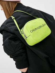 Сумки Calvin Klein Jeans модель K60K608373_LAG Фото