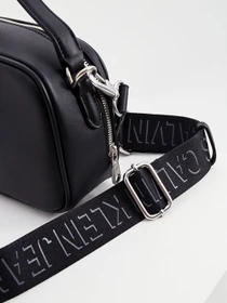Сумки Calvin Klein Jeans модель K60K608382_BDS Фото