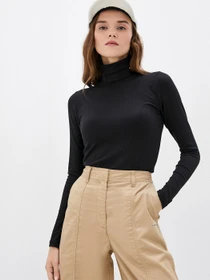 Светри та кардигани Calvin Klein Jeans модель J20J215150_BEH Фото