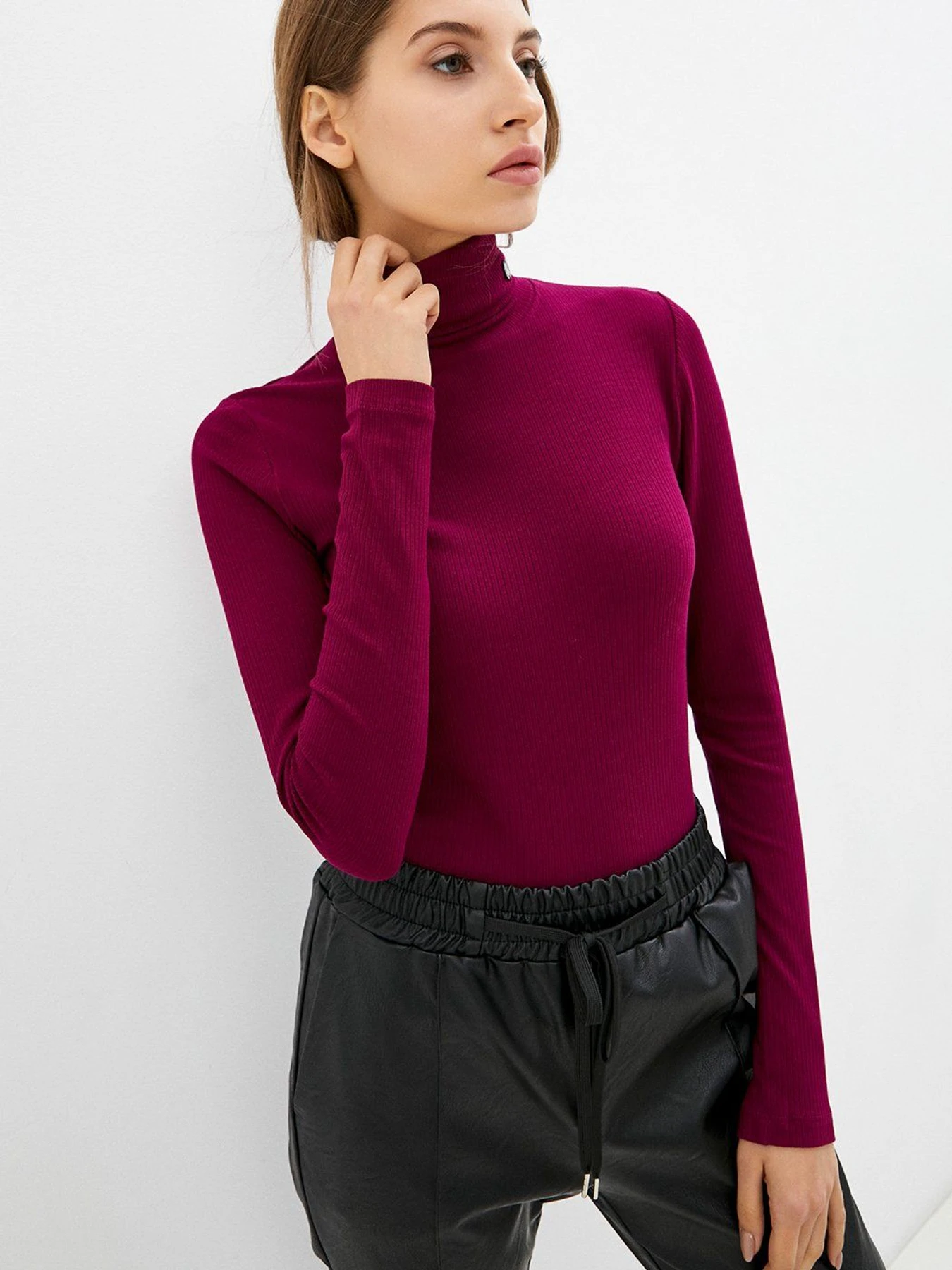Свитры и кардиганы Calvin Klein Jeans модель J20J215150_VWS Свитры и кардиганы Calvin Klein Jeans модель J20J215150_VWS Фото