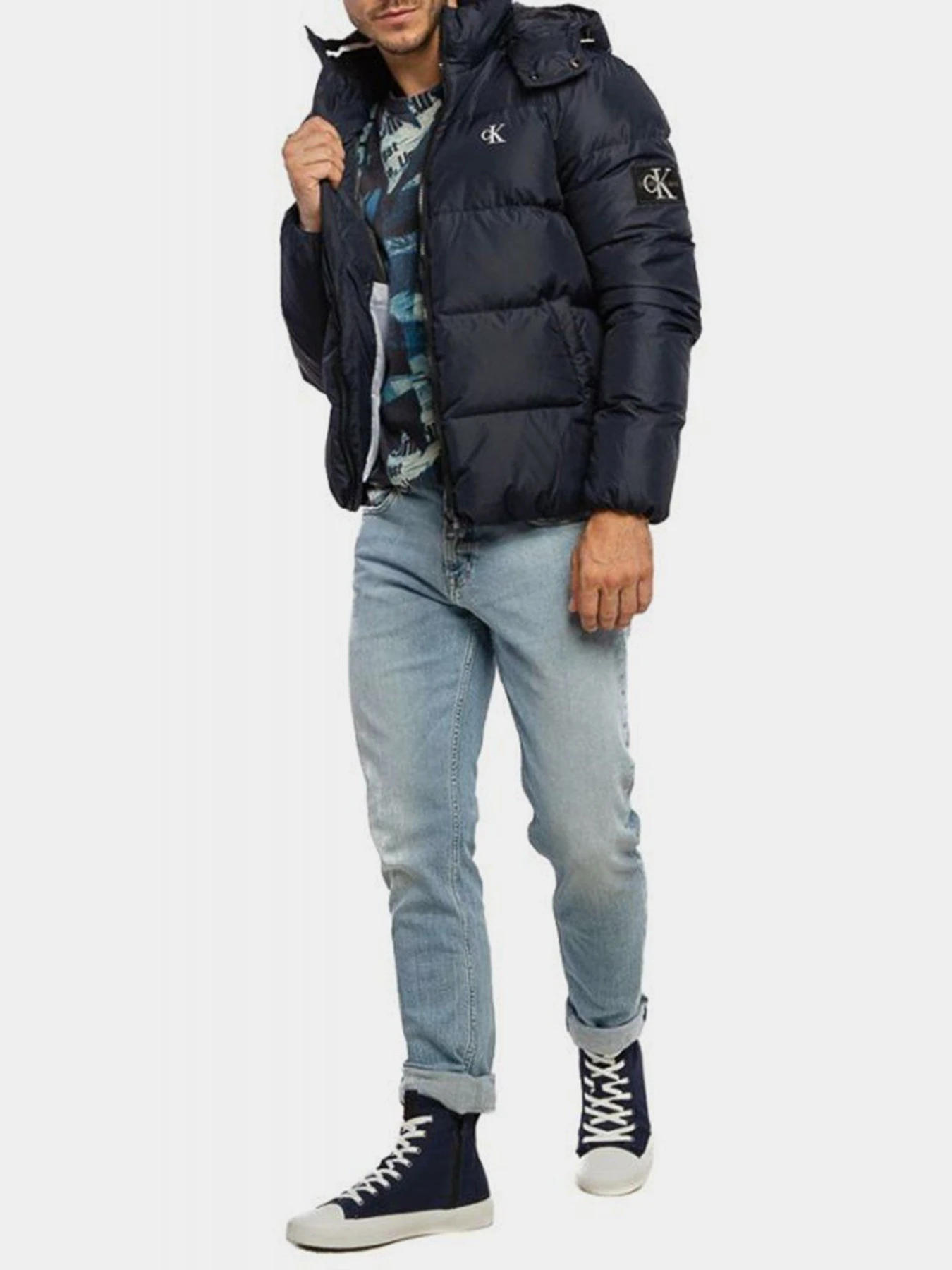Куртки и дубленки Calvin Klein Jeans модель J30J318412_CHW Куртки и дубленки Calvin Klein Jeans модель J30J318412_CHW Фото