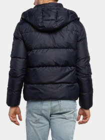 Куртки и дубленки Calvin Klein Jeans модель J30J318412_CHW Фото