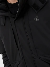 Куртки и дубленки Calvin Klein Jeans модель J30J318680_BEH Фото