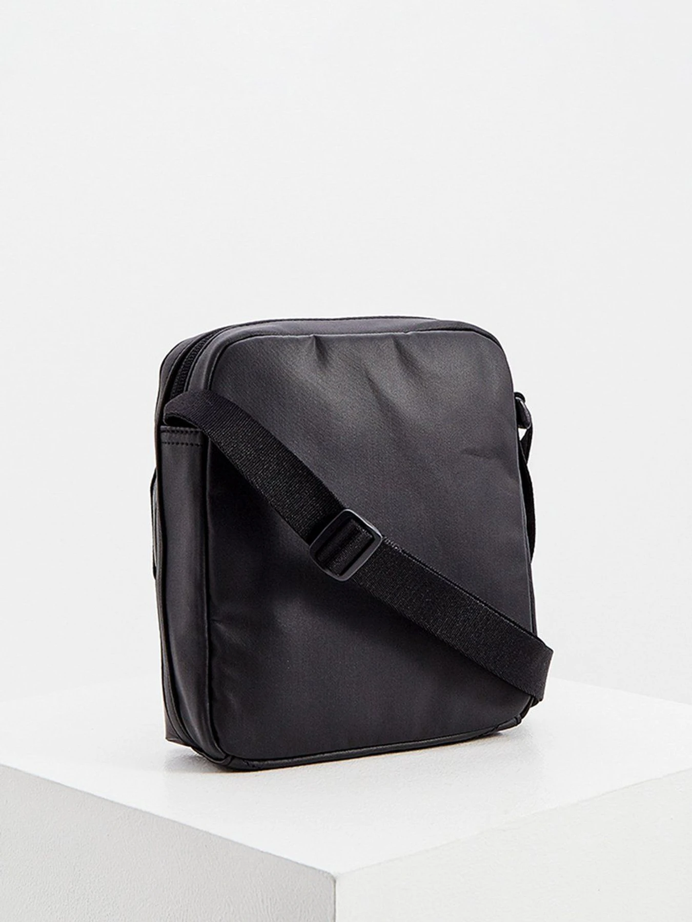 Сумки Calvin Klein Jeans модель K50K506956_BDS Фото