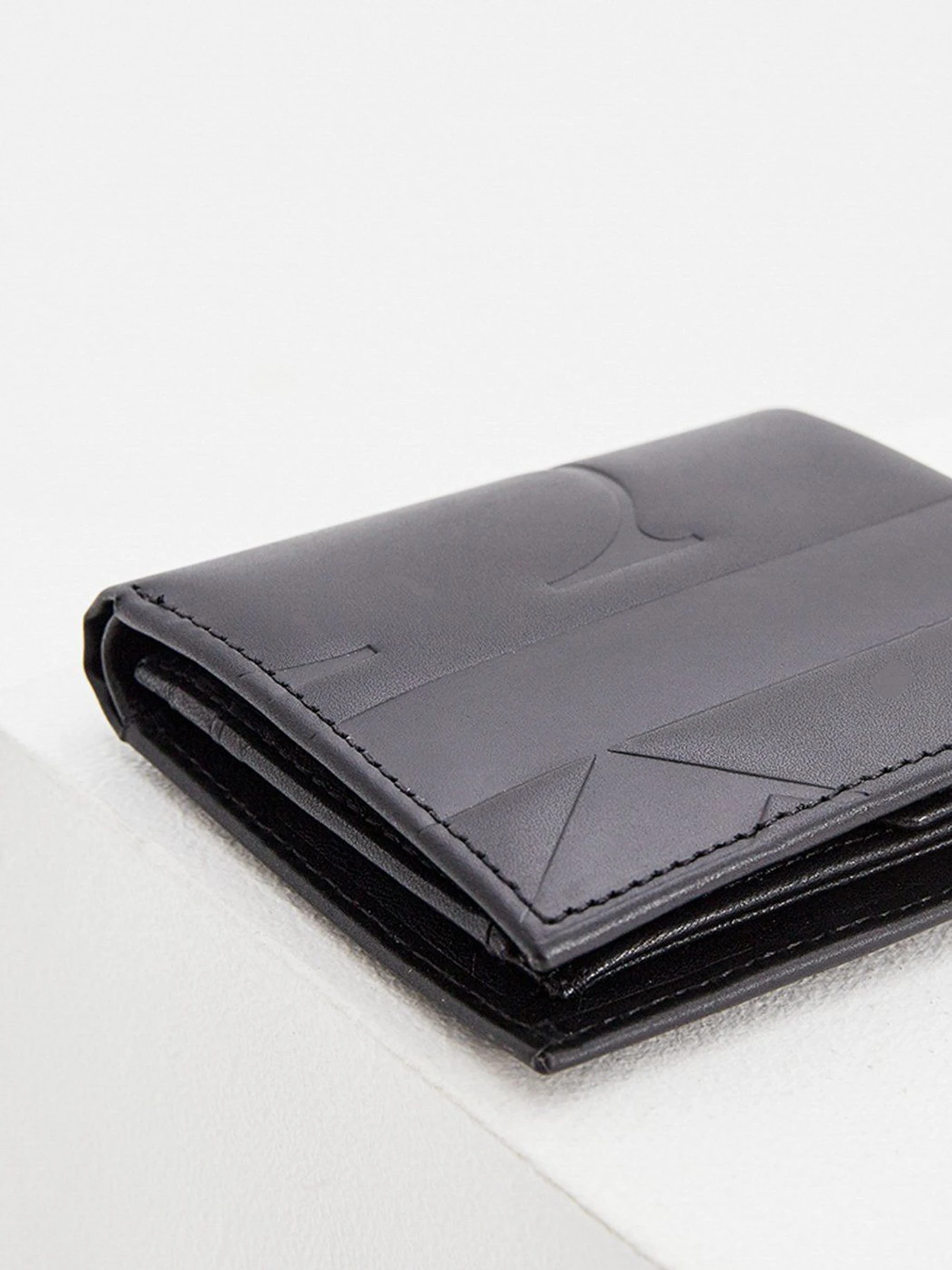 Кошельки Calvin Klein Jeans модель K50K506970_BDS Кошельки Calvin Klein Jeans модель K50K506970_BDS Фото