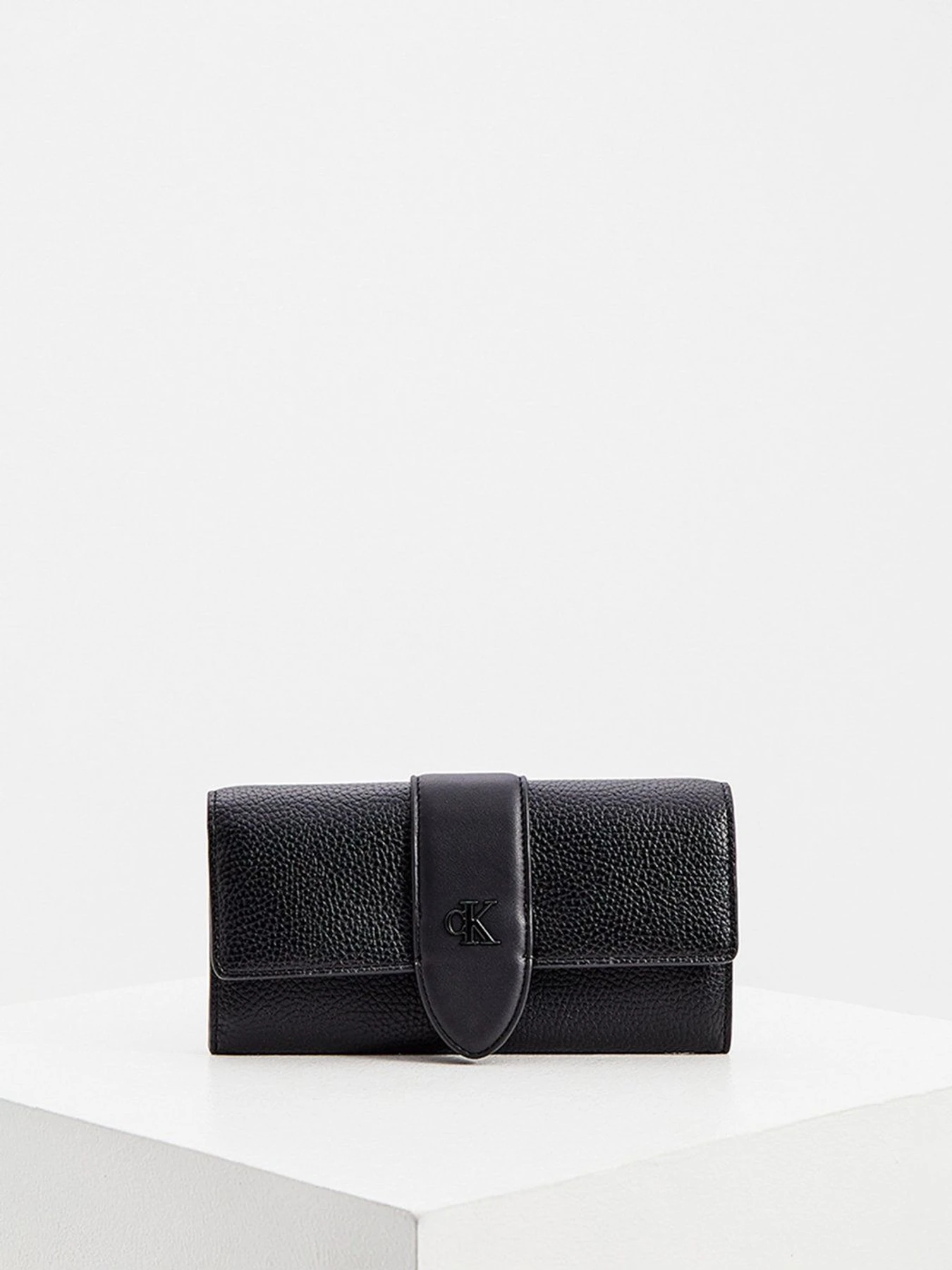 Кошельки Calvin Klein Jeans модель K60K608252_BDS Кошельки Calvin Klein Jeans модель K60K608252_BDS Фото
