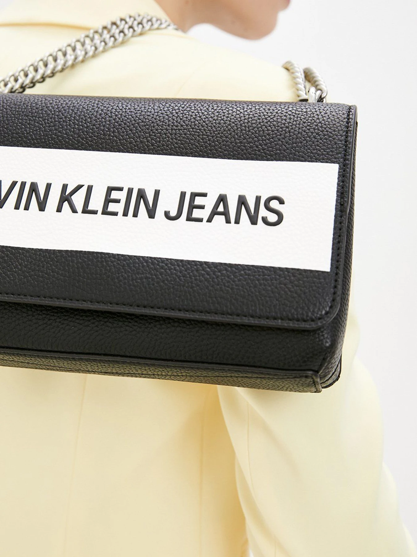 Сумки Calvin Klein Jeans модель K60K608562_BDS Сумки Calvin Klein Jeans модель K60K608562_BDS Фото