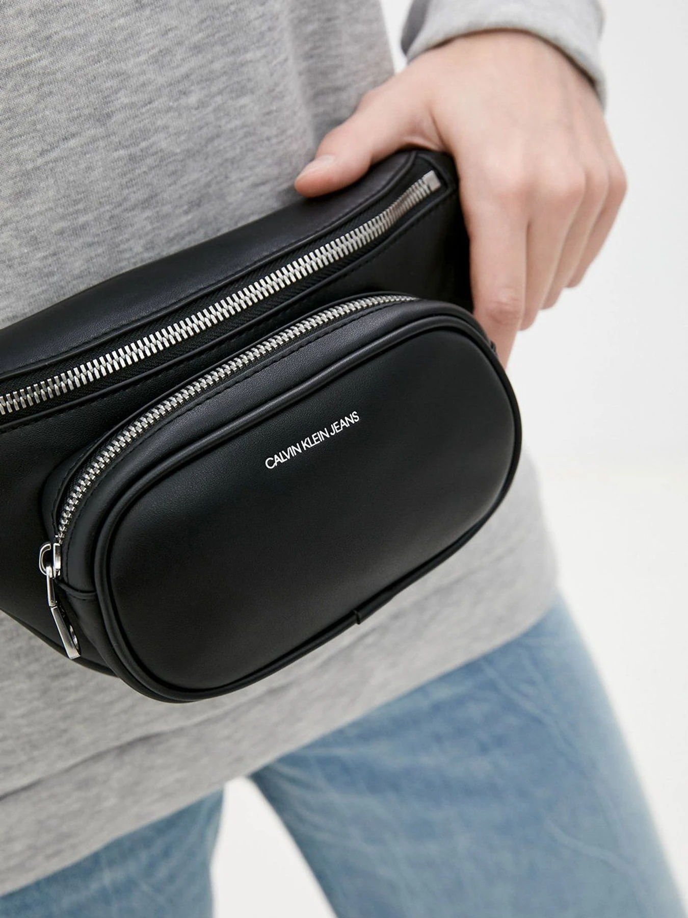 Сумки Calvin Klein Jeans модель K60K608694_BDS Сумки Calvin Klein Jeans модель K60K608694_BDS Фото
