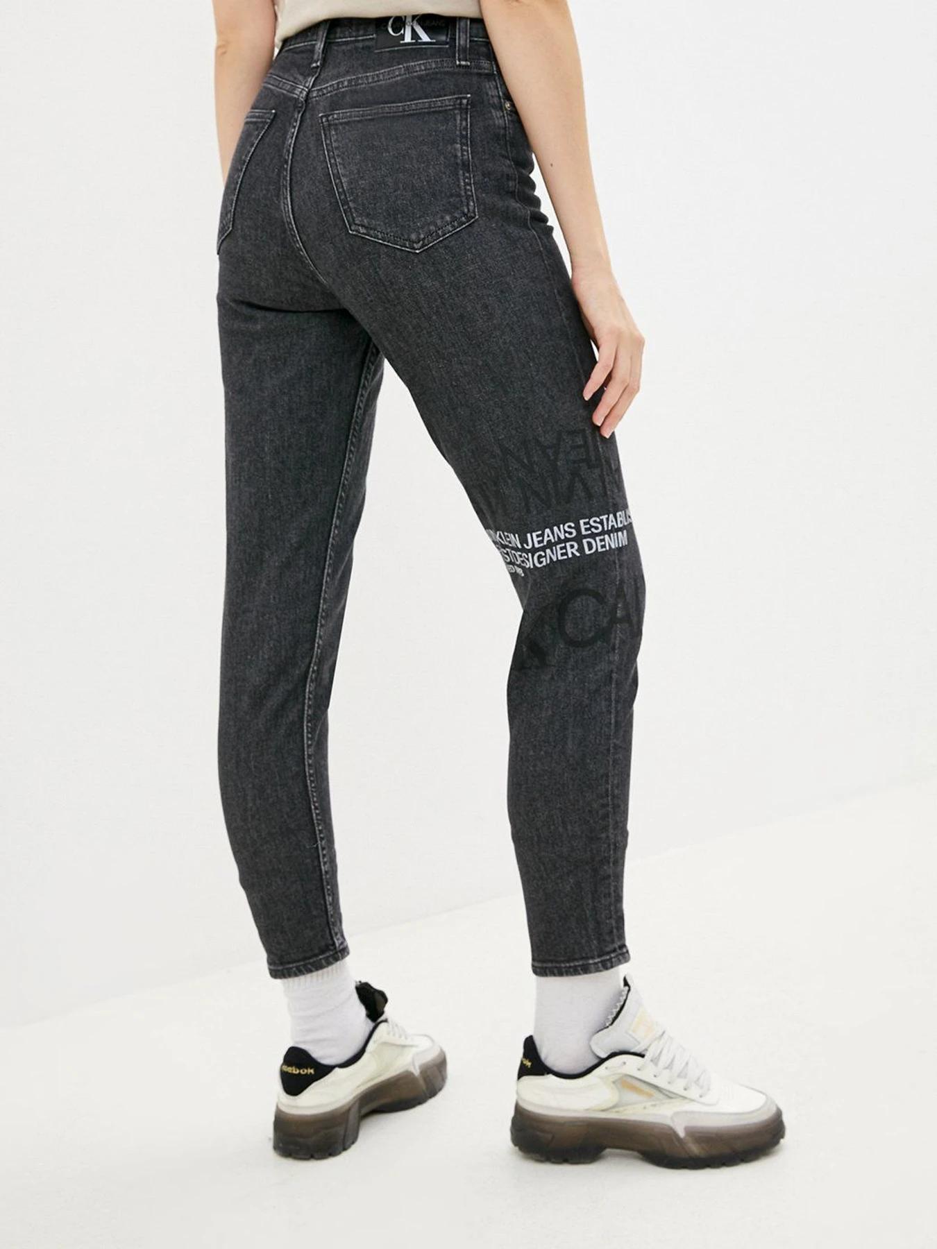 Джинси Calvin Klein Jeans модель J20J217449_1BY Джинси Calvin Klein Jeans модель J20J217449_1BY Фото