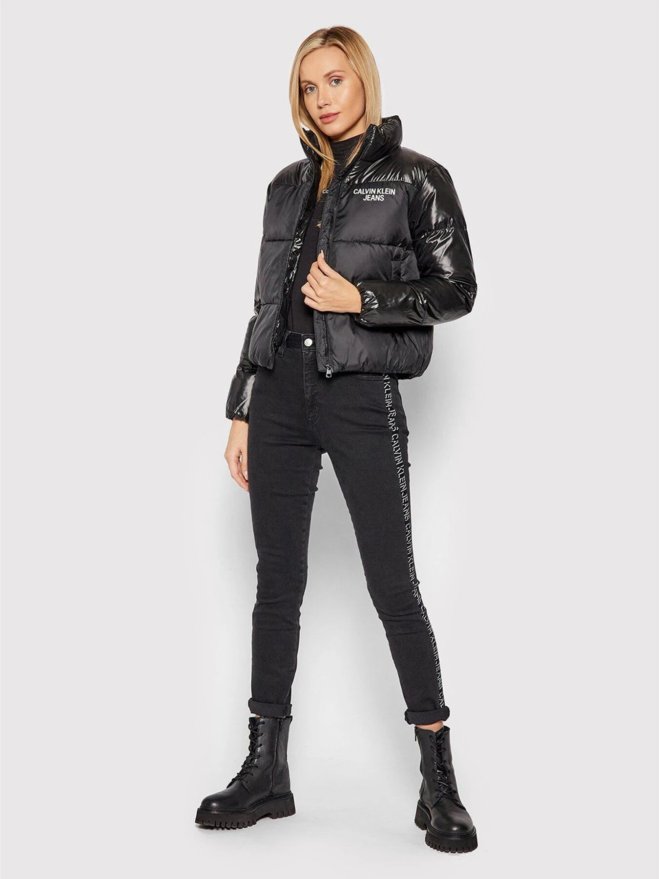 Куртки и дубленки Calvin Klein Jeans модель J20J216828_BEH Куртки и дубленки Calvin Klein Jeans модель J20J216828_BEH Фото