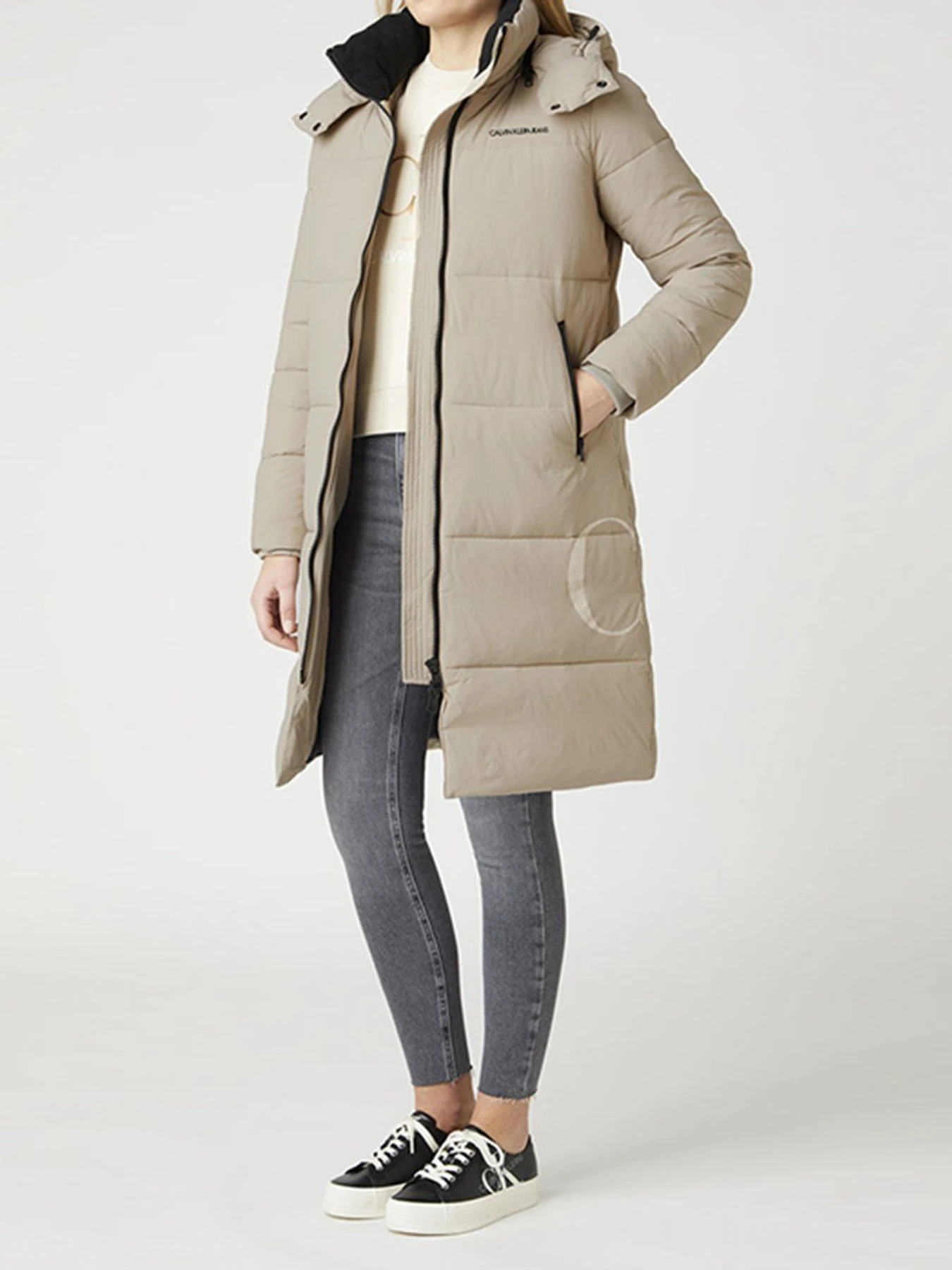 Куртки и дубленки Calvin Klein Jeans модель J20J216862_PBF Куртки и дубленки Calvin Klein Jeans модель J20J216862_PBF Фото