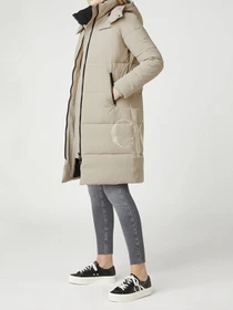 Куртки и дубленки Calvin Klein Jeans модель J20J216862_PBF Фото